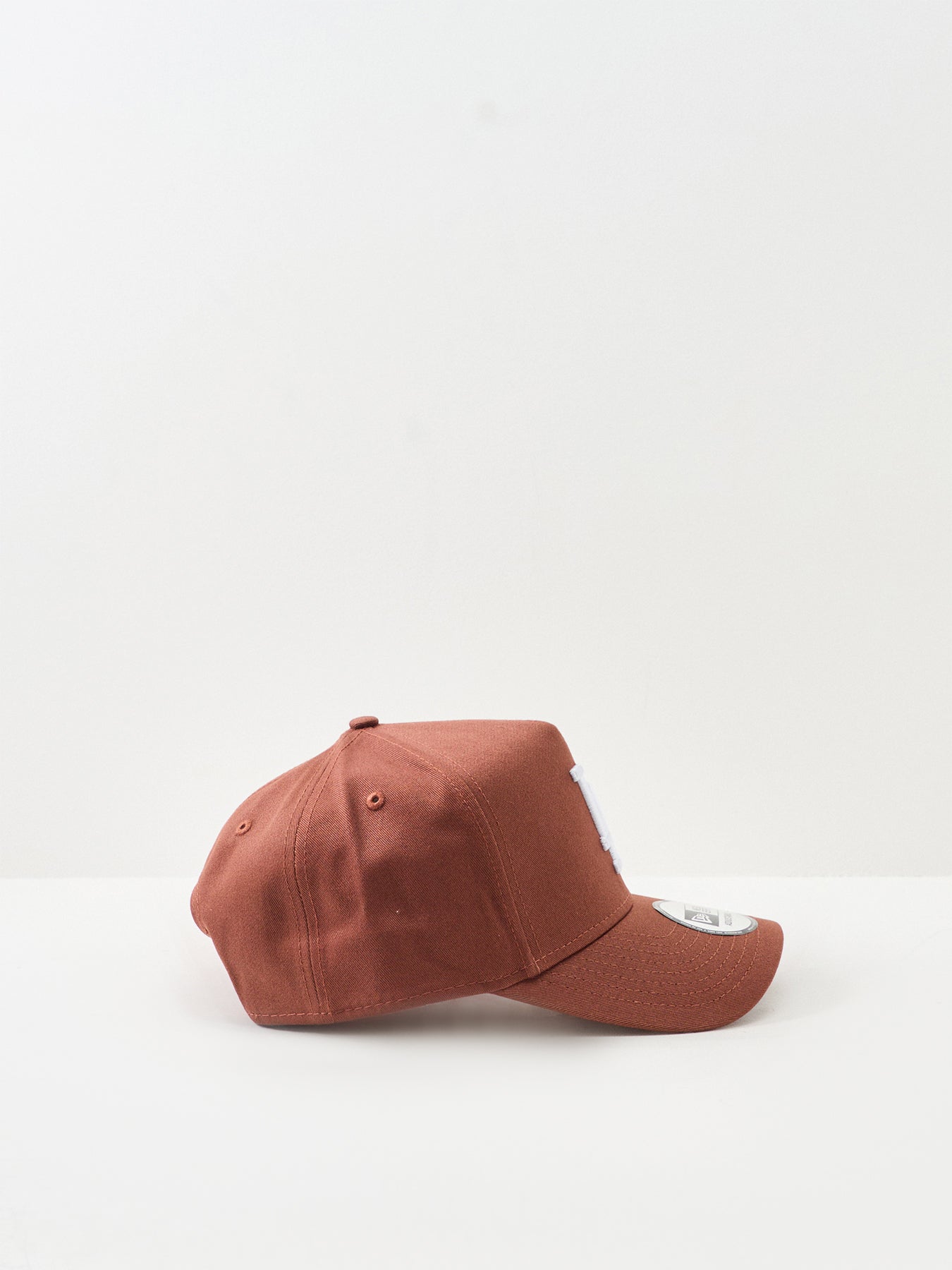 League Essential E-Frame LA Cap Brown