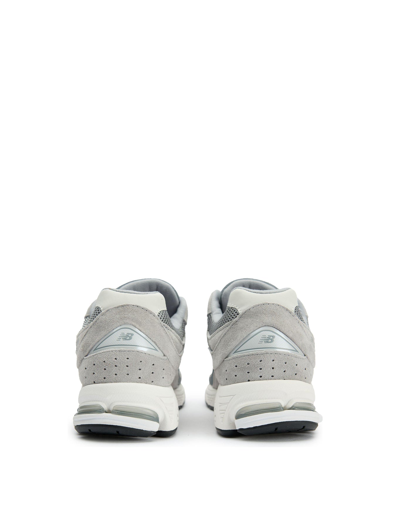 2002R Trainers Grey