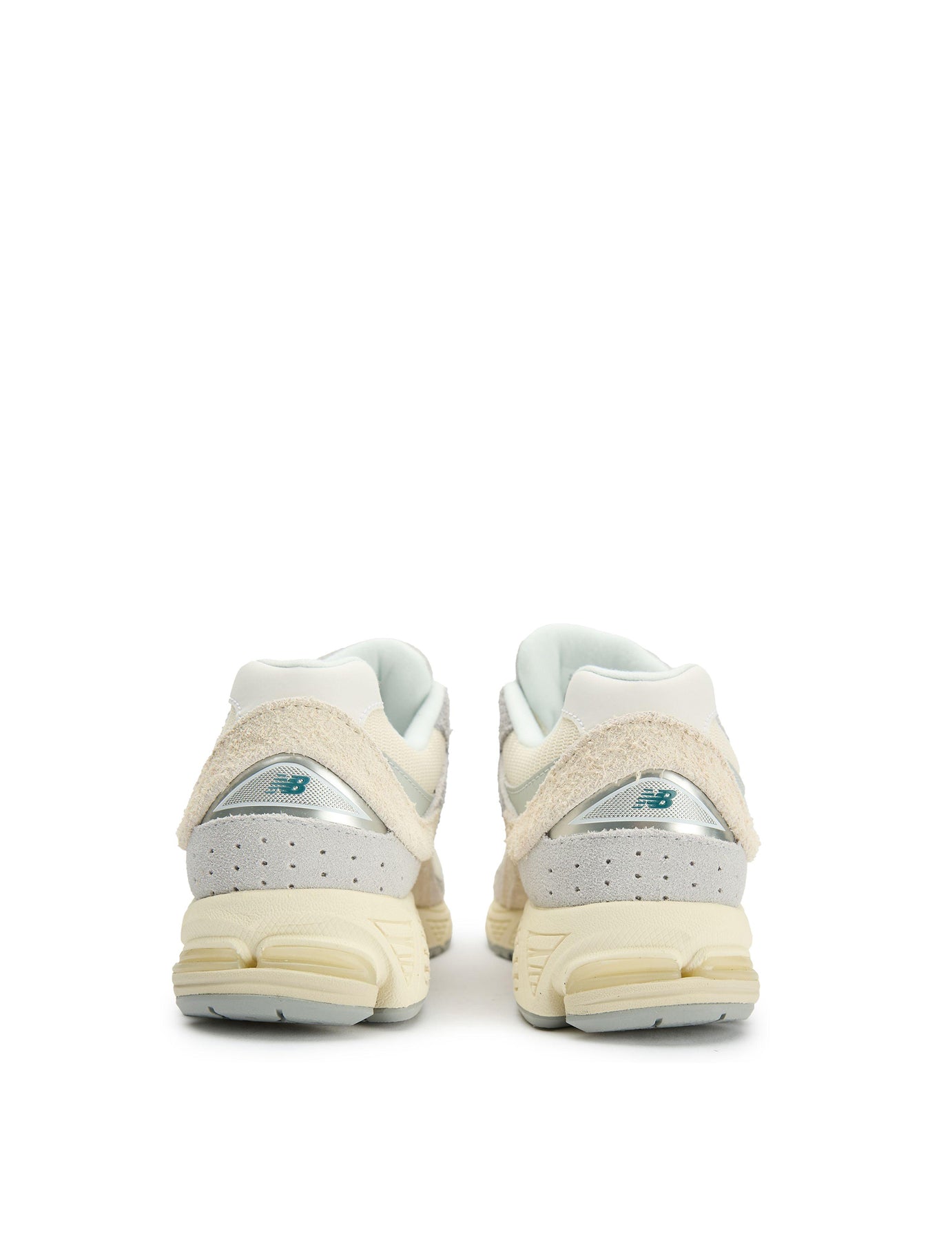 Womens NEW BALANCE 2002r Suede Trainers Natural/grey/creme