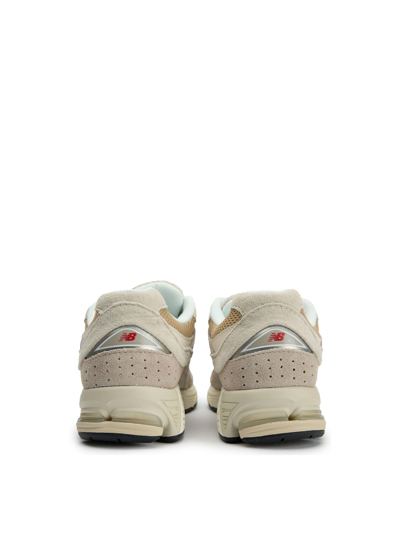 2002R Trainers Neutral