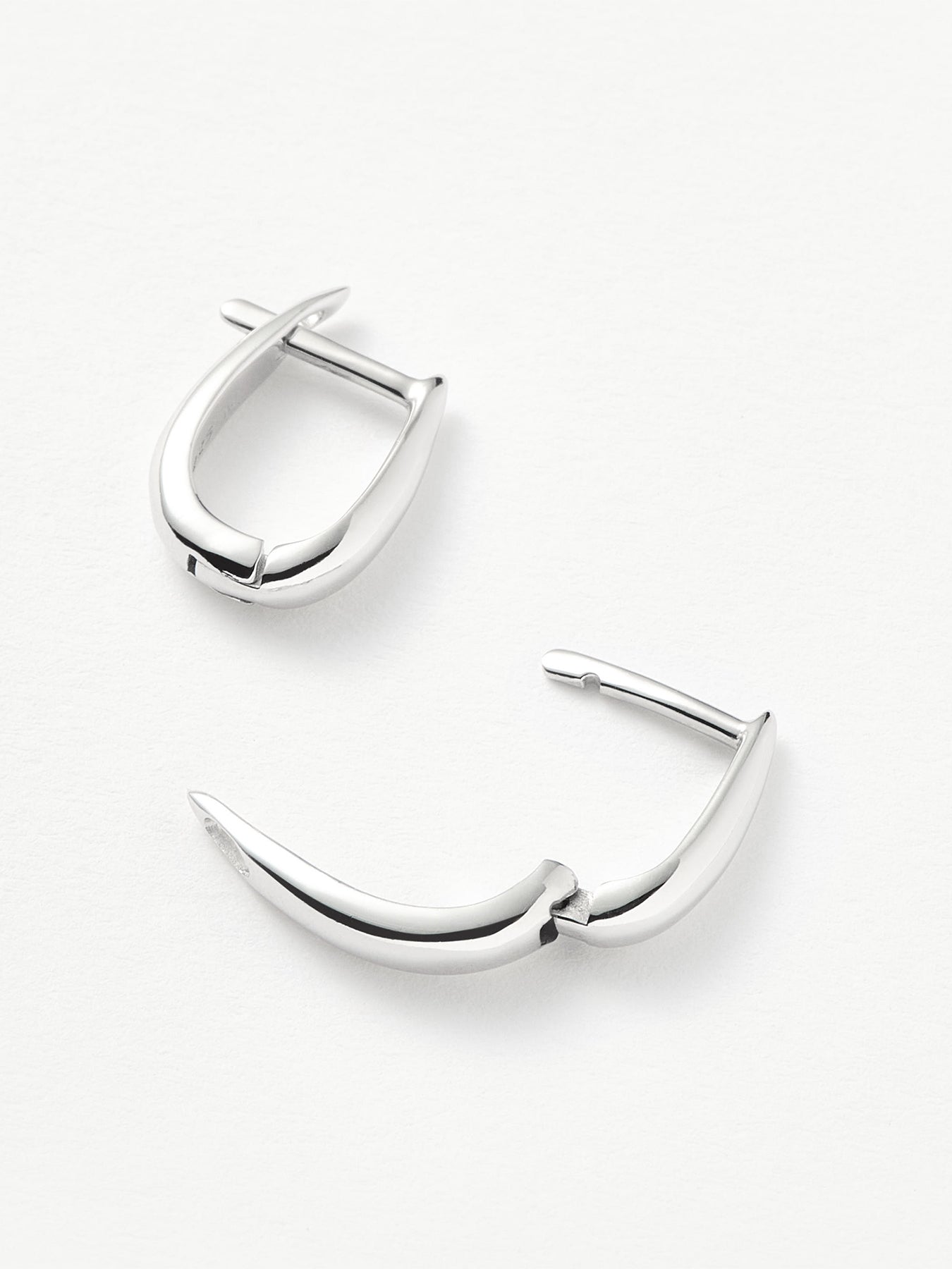 Claw Huggie Earrings Silver