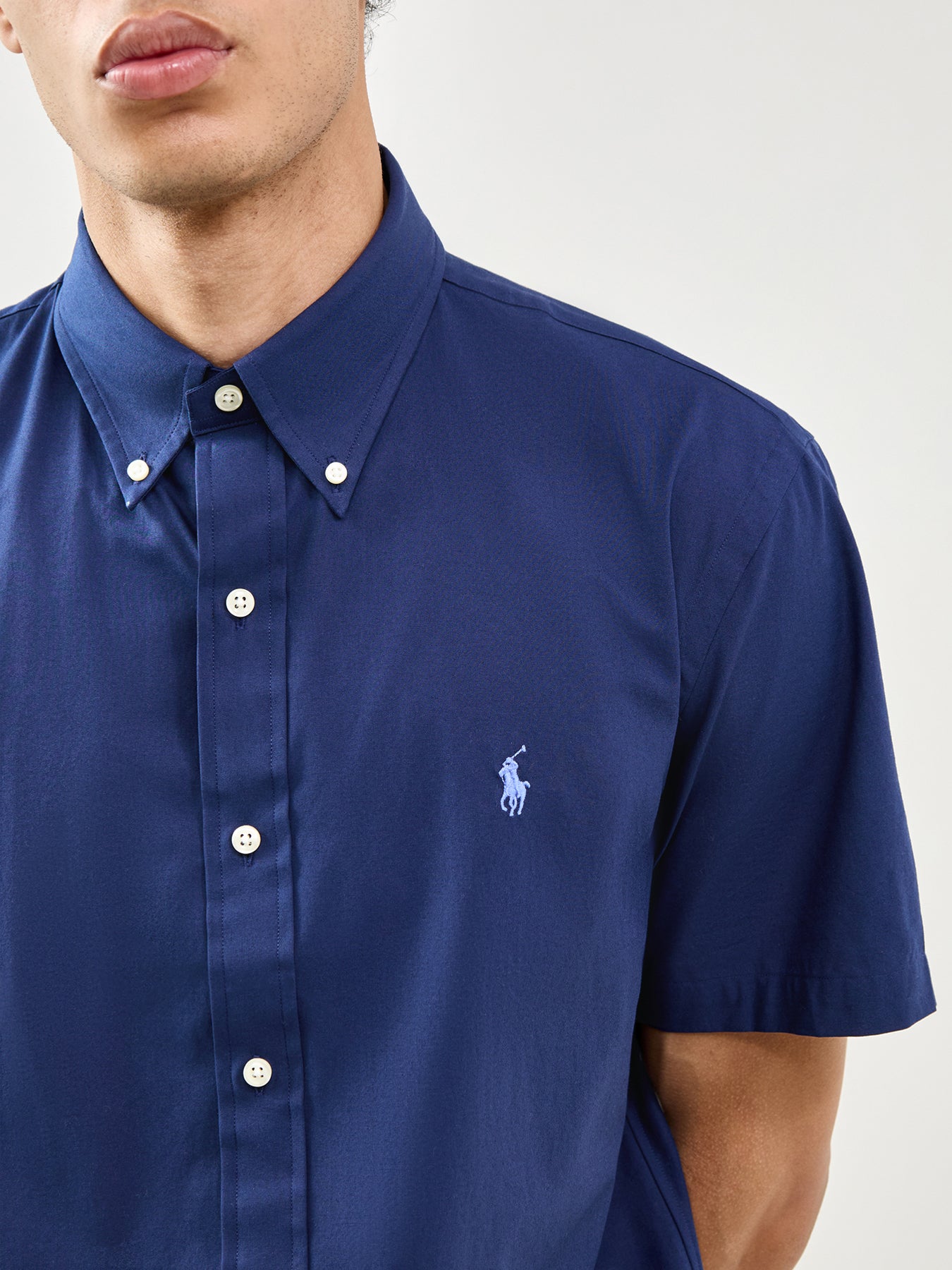Custom Fit Poplin Stretch Short Sleeve Shirt Navy