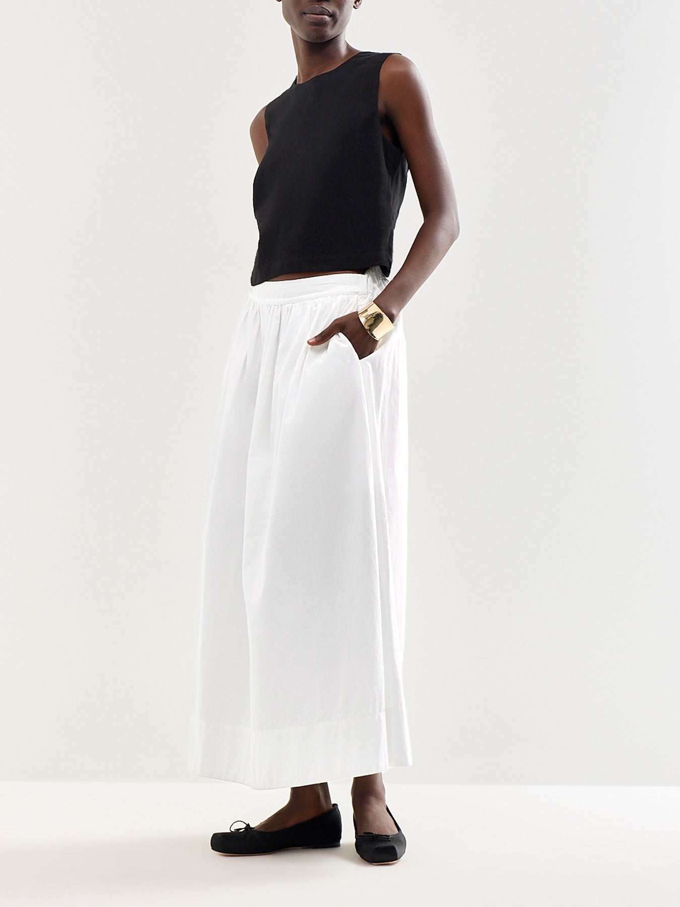 Twist Back Shell Top Black