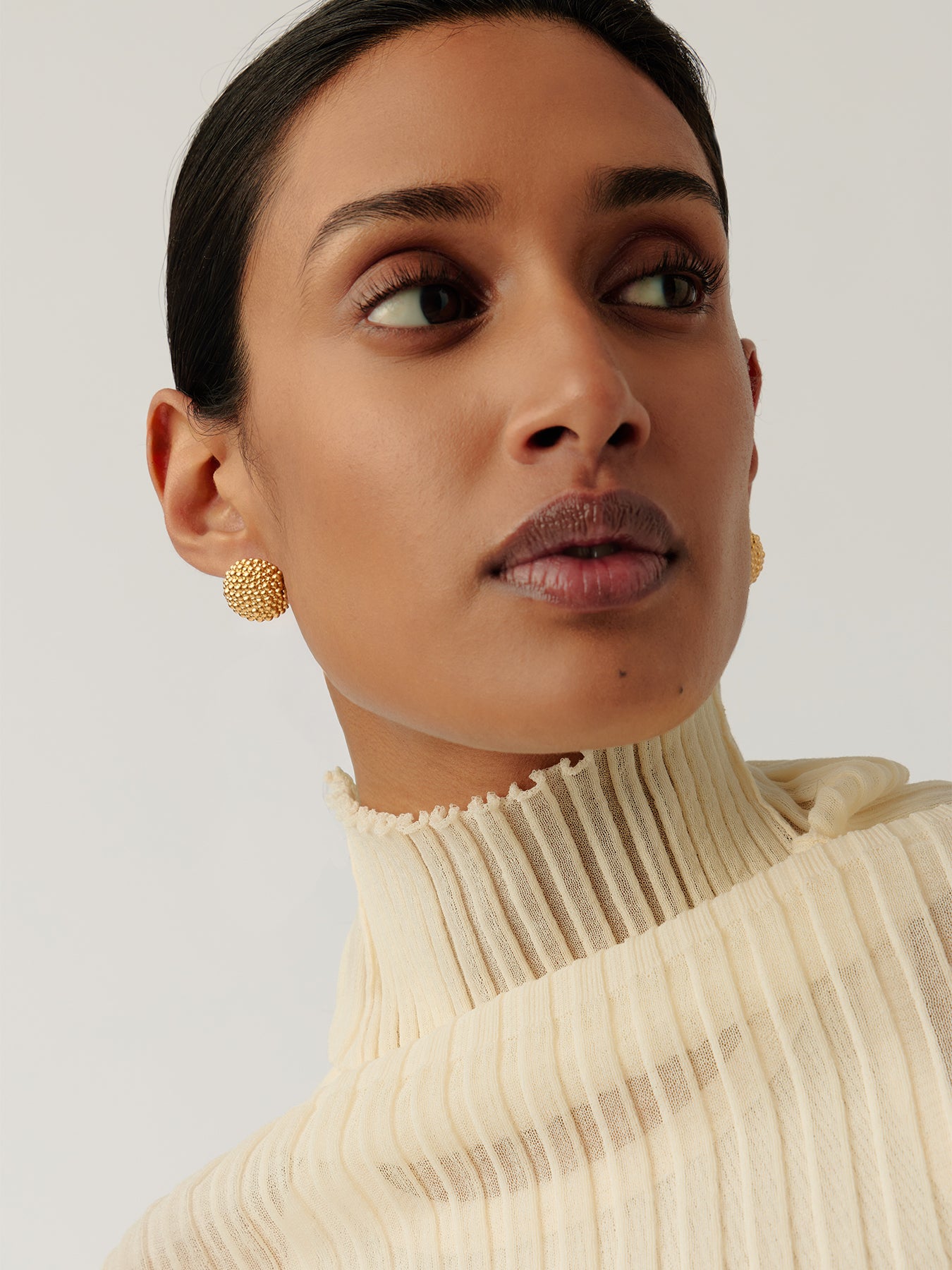 Baya Dome Stud Earrings Gold