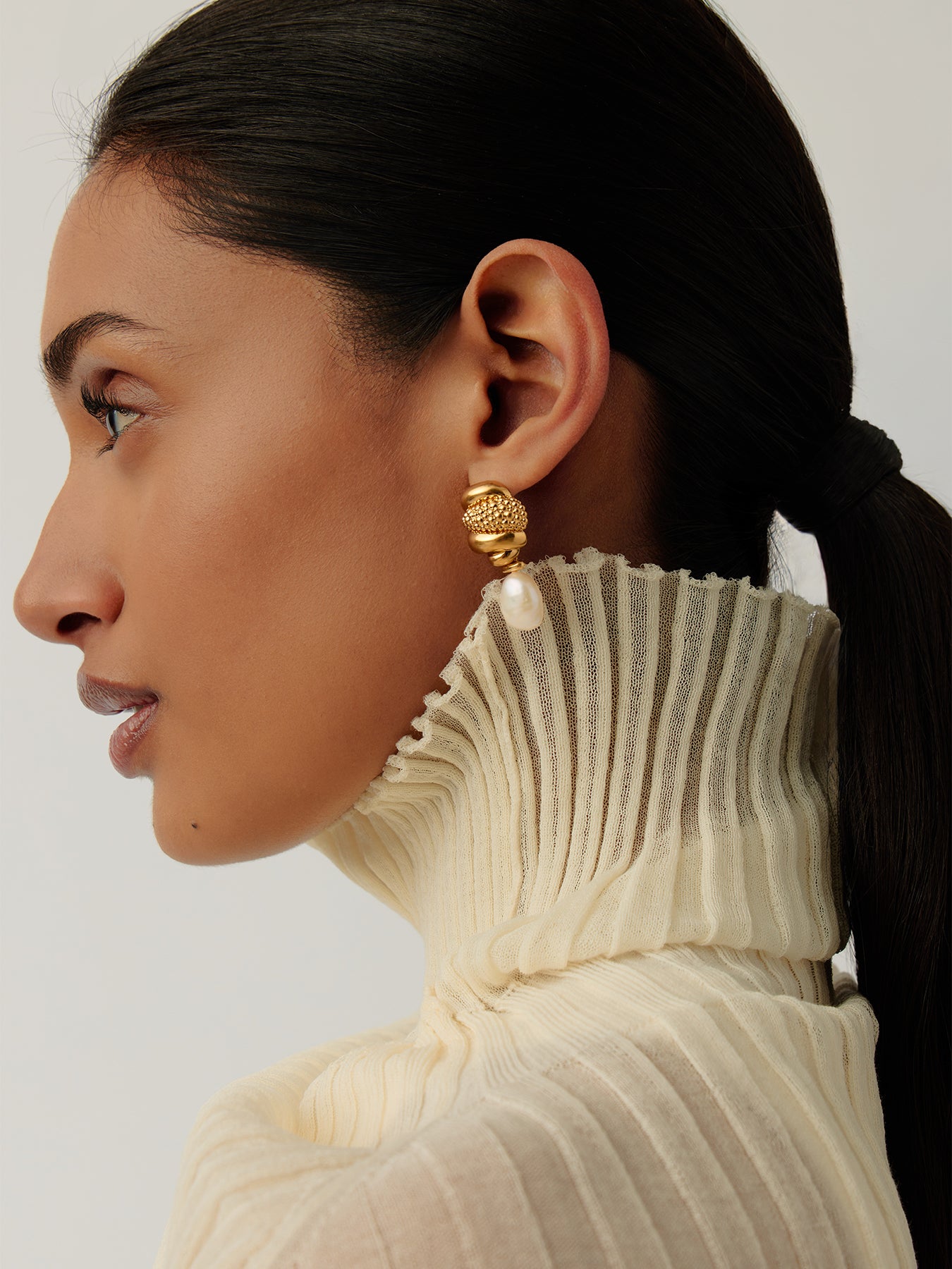 Pearl Baya Drop Earrings Gold