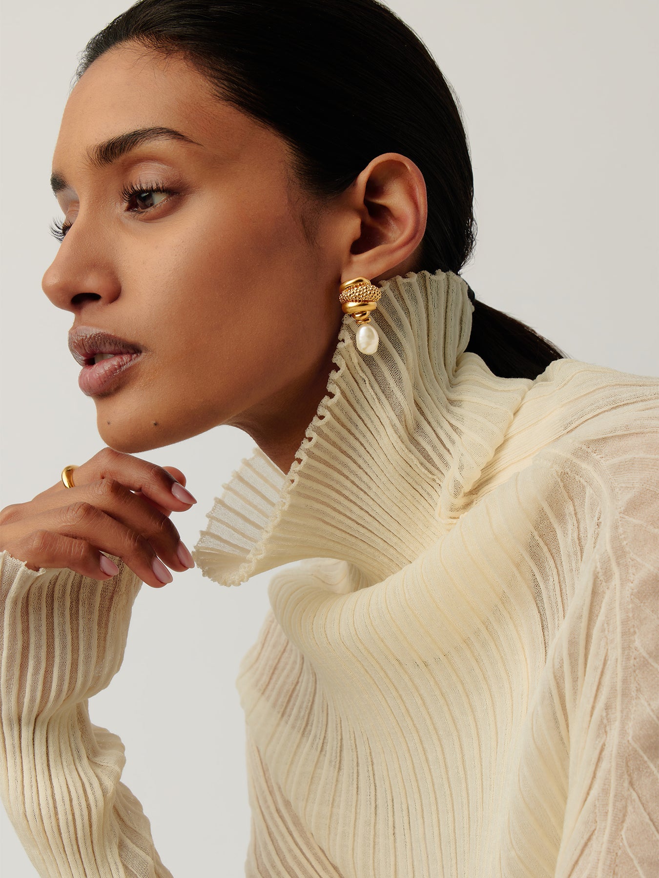 Pearl Baya Drop Earrings Gold