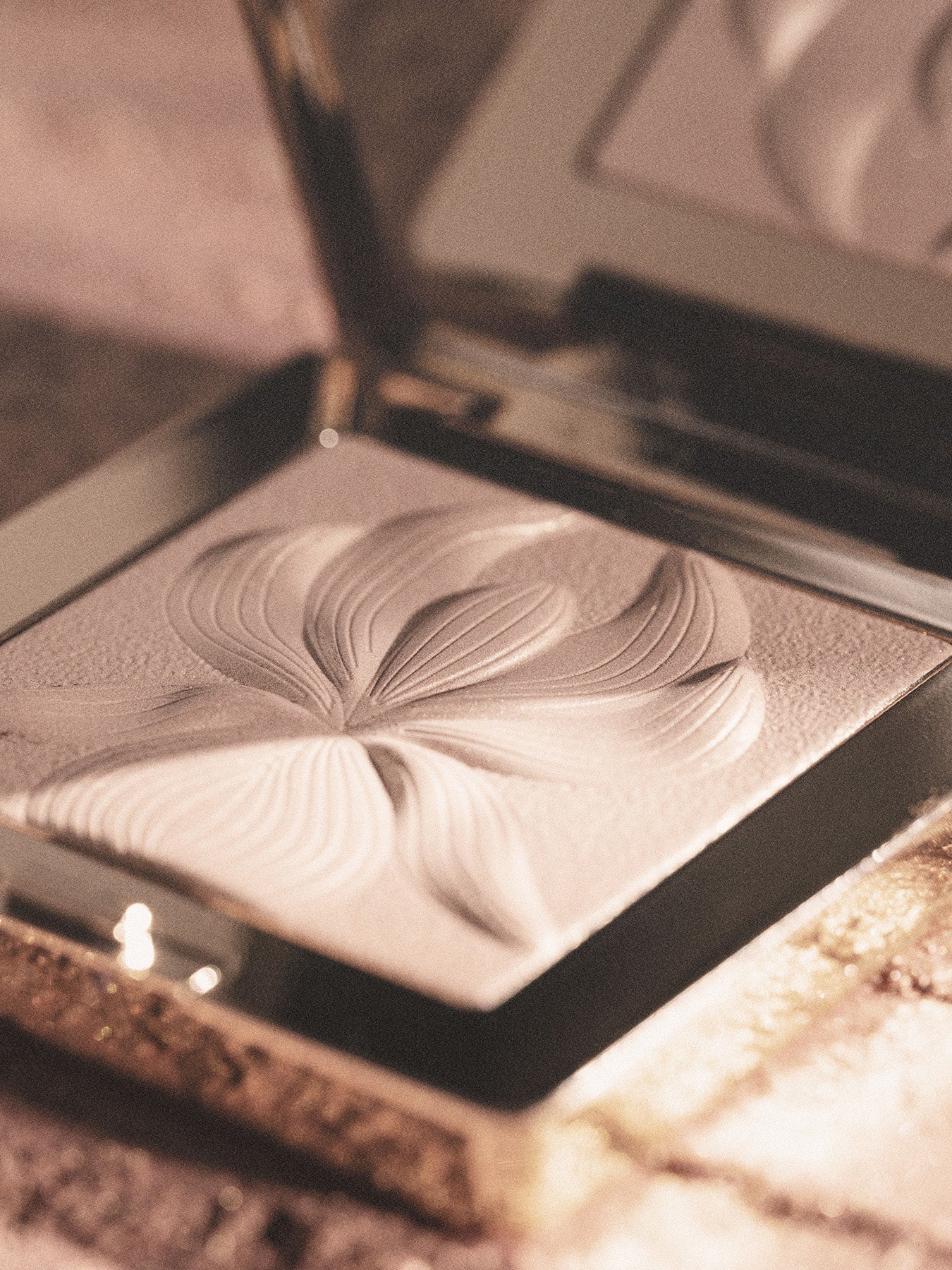 L'Orchidee Highlighter
