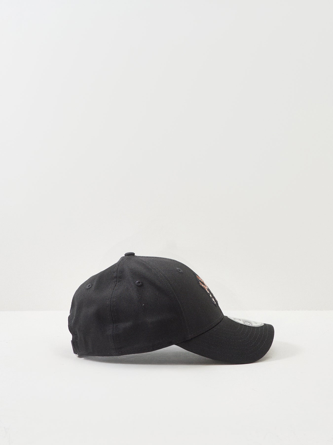Faux Pony Infill 9 Forty NY Yankees Cap Black