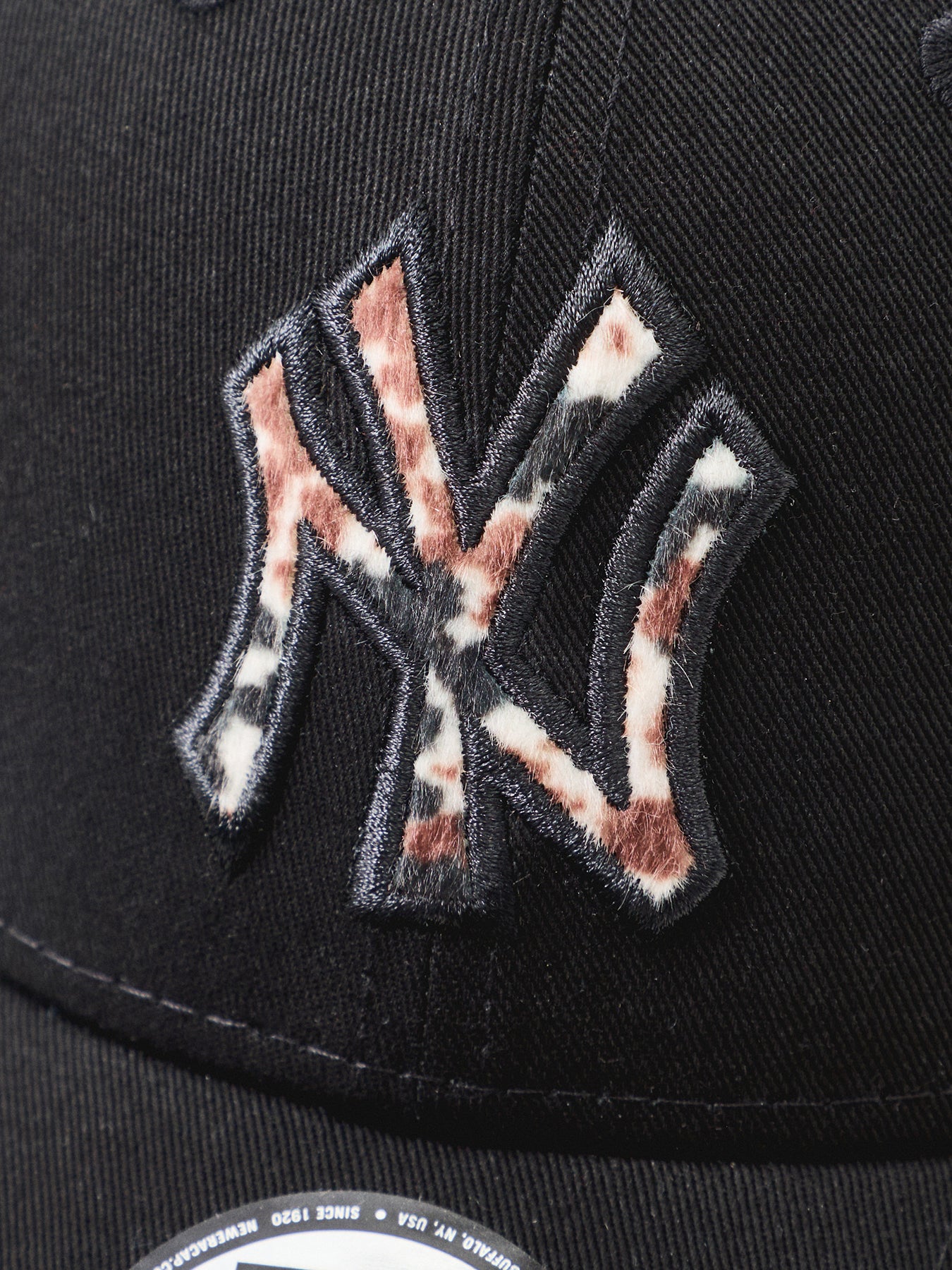Faux Pony Infill 9 Forty NY Yankees Cap Black