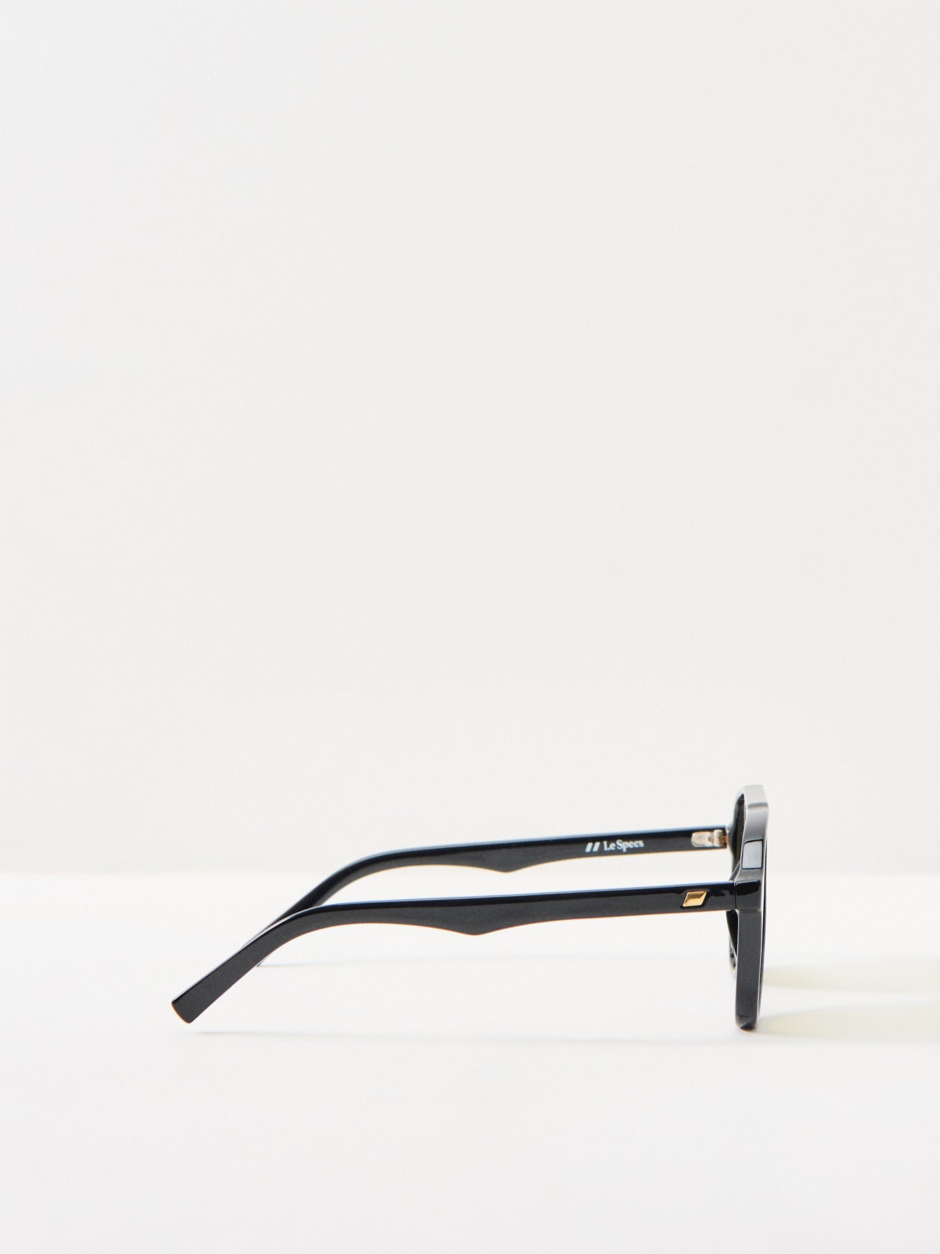 Tragic Magic Aviator Sunglasses Black