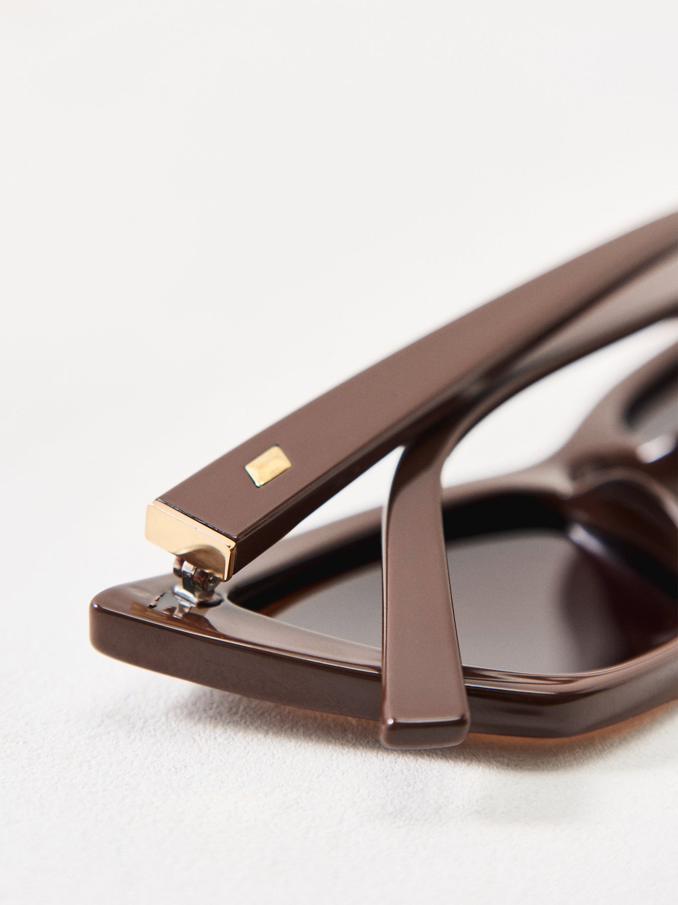 Velodrome Cat Eye Sunglasses Brown