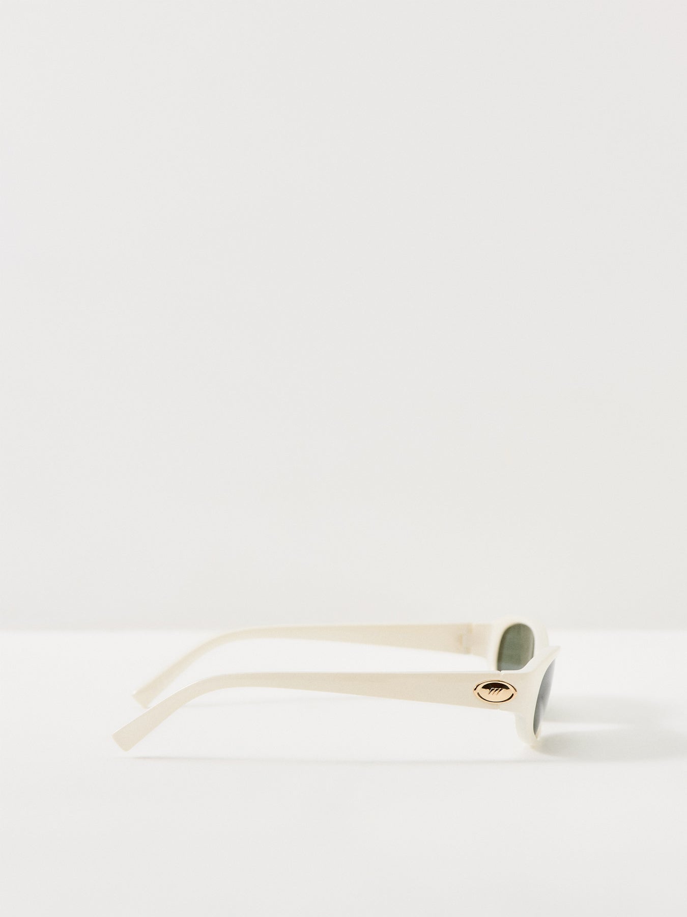 Popalicious Cat Eye Sunglasses Cream
