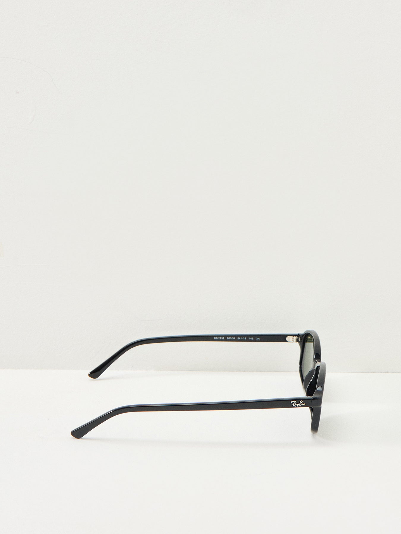 Oval Tinted Sunglasses Black