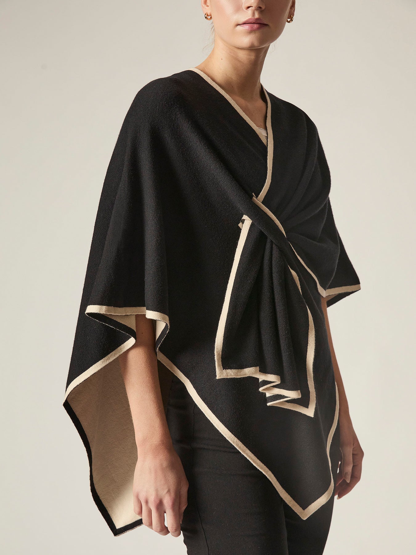 Front Knot Poncho Black