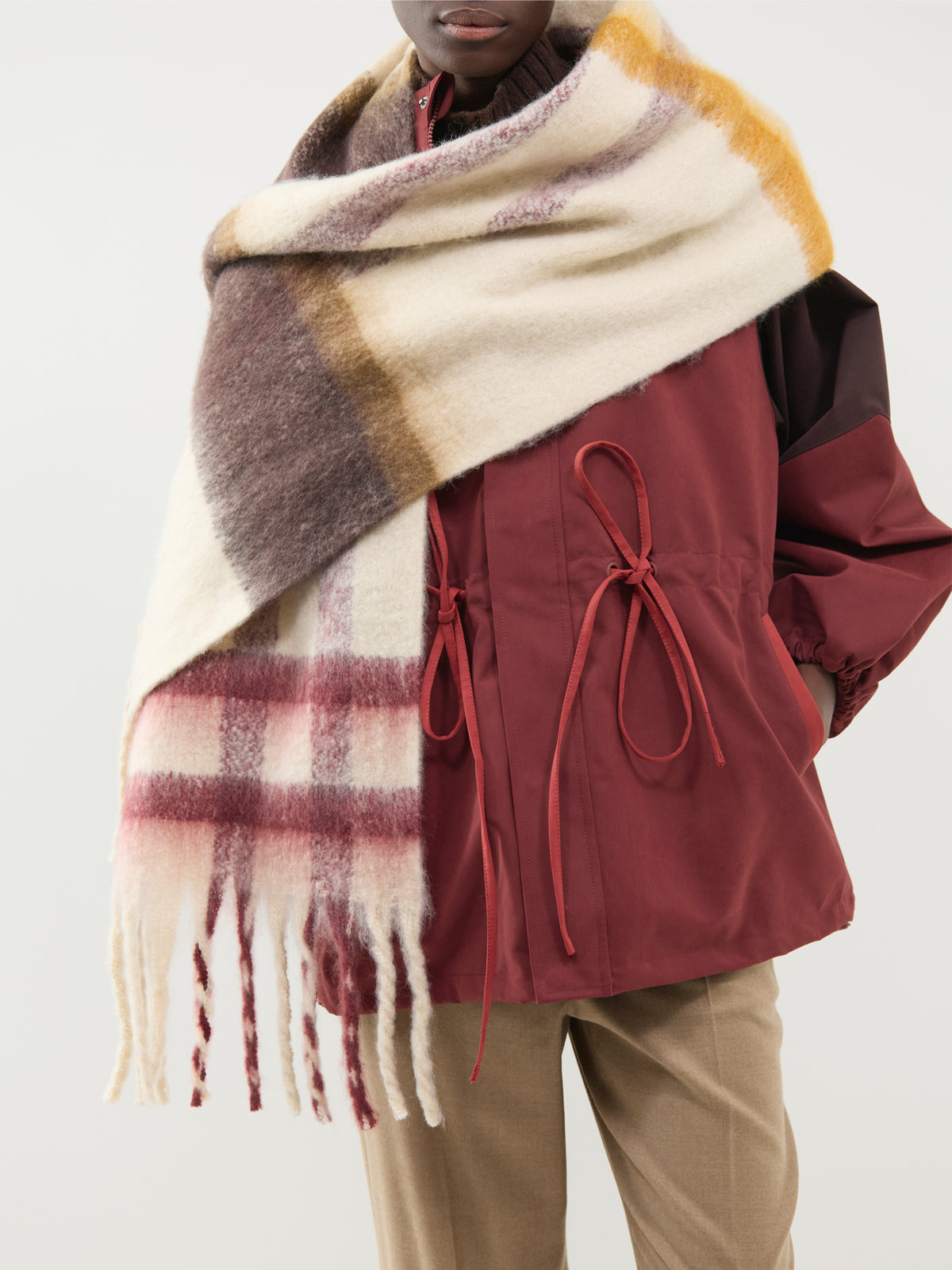 Isla Tartan Bouclé Scarf - Ecru Muted Tartan