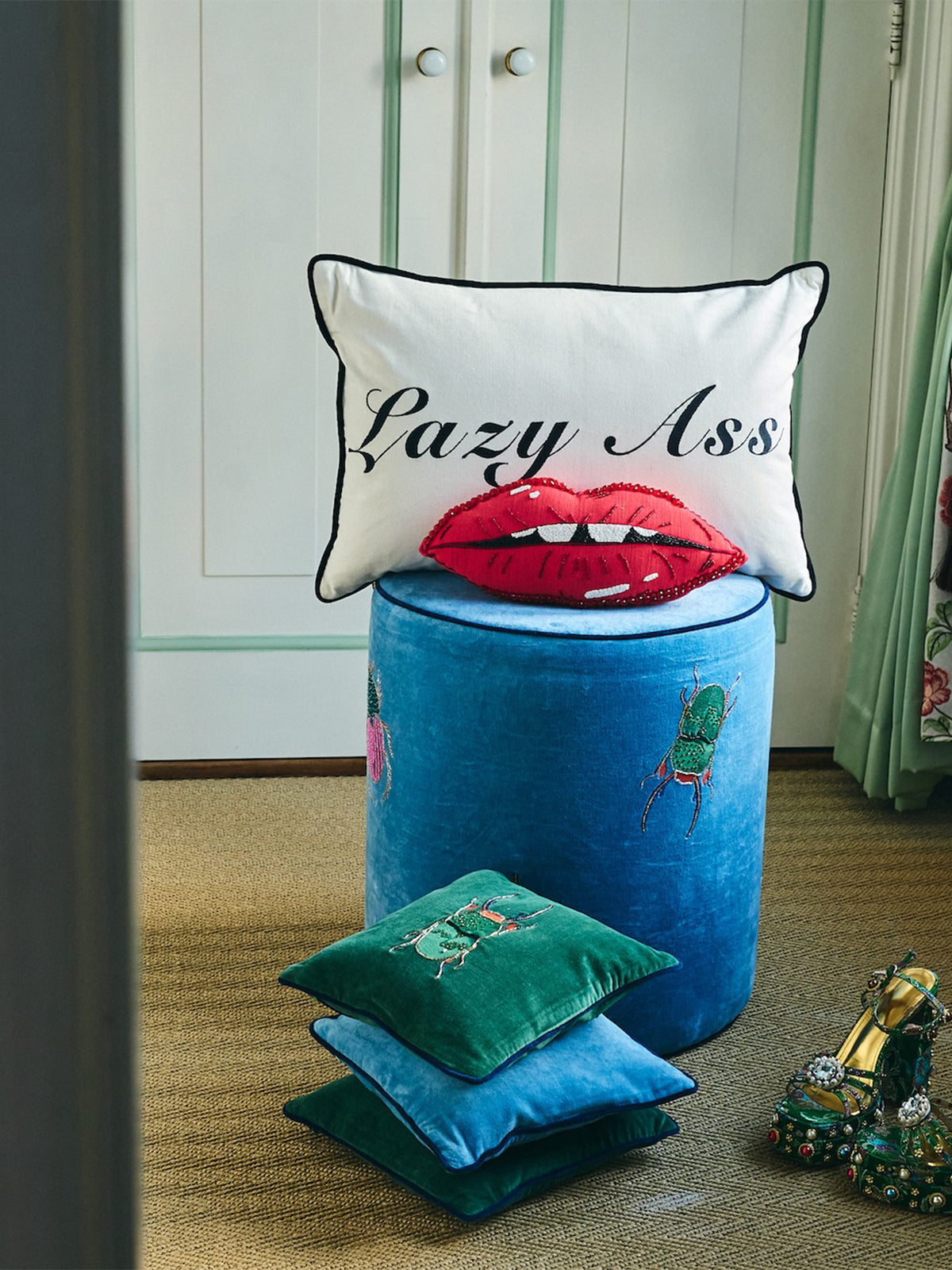 Pout Cushion - Red