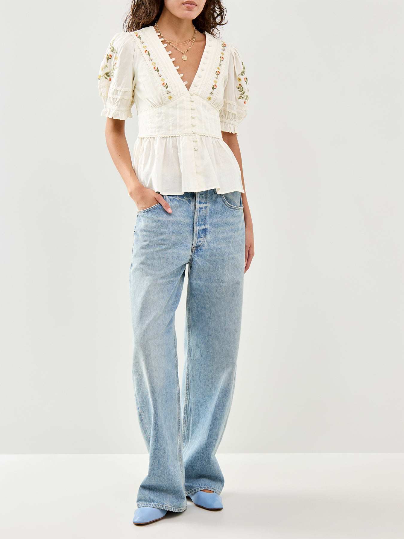 Elizabeth Scarlett Seren Embroidered Blouse Off White