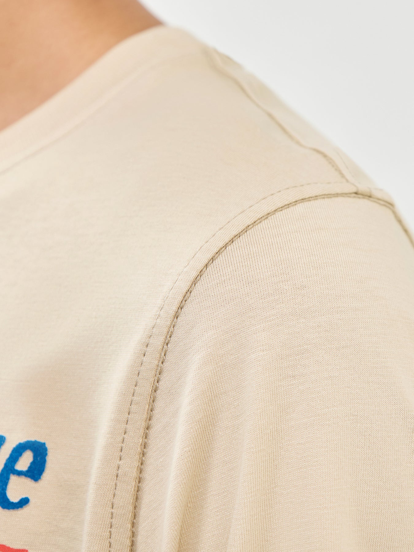 Rave Graphic T-Shirt Beige