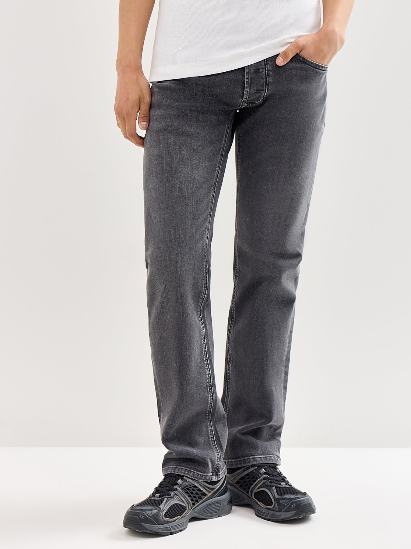 1985 LARKEE Tapered Fit Jeans Grey