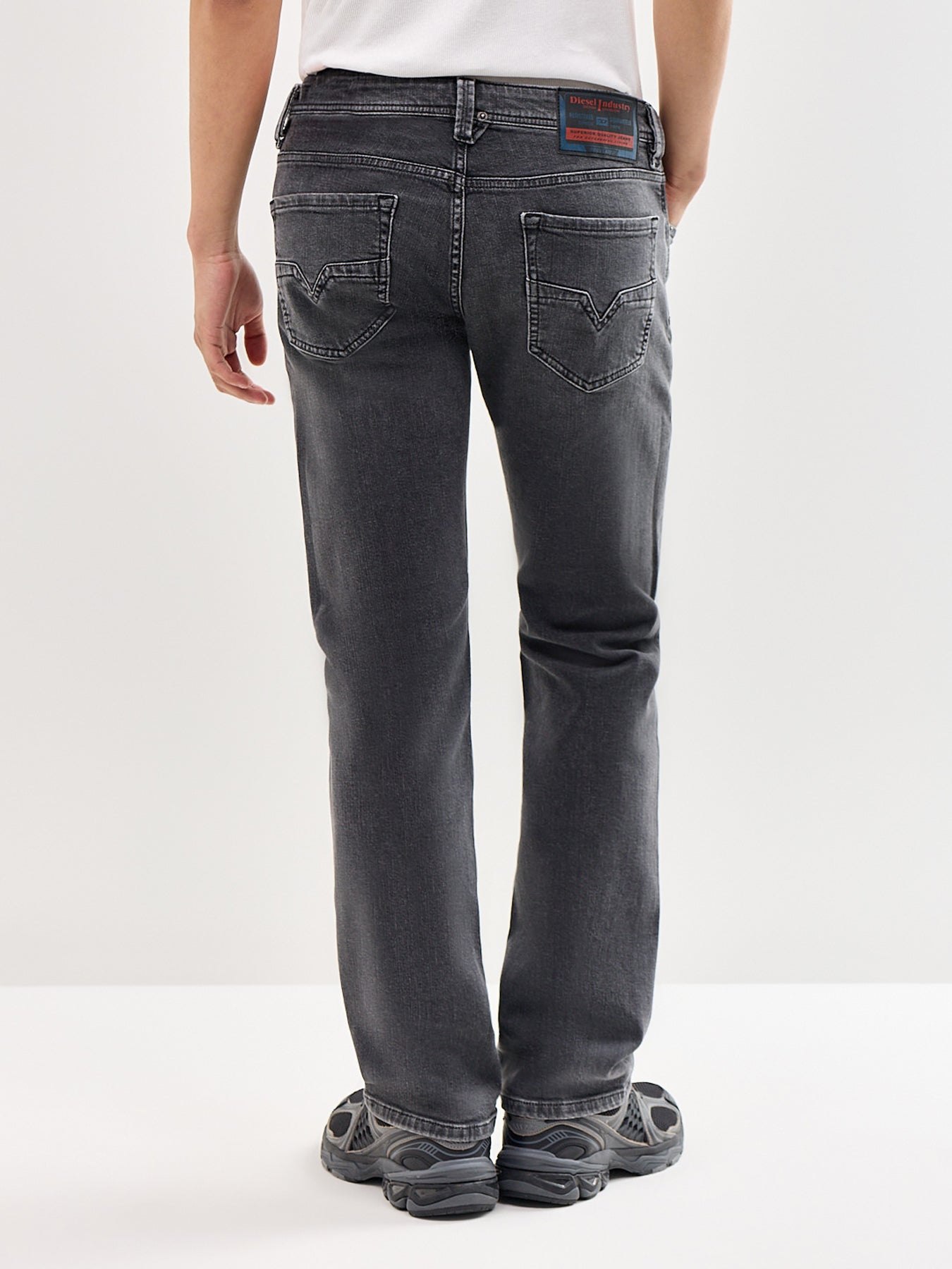 1985 LARKEE Tapered Fit Jeans Grey