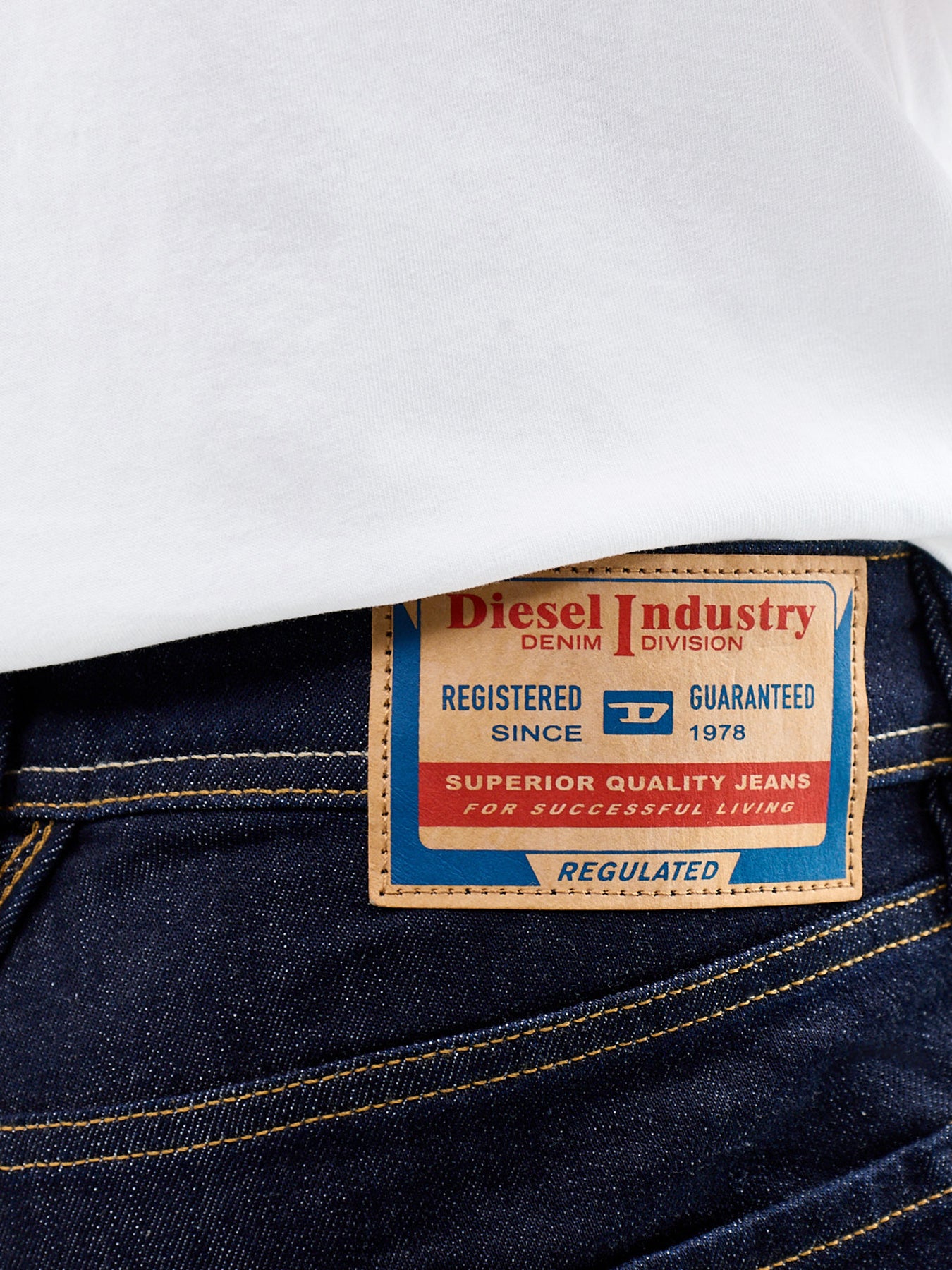 1986 Larkee Beex Tapered Fit Jeans