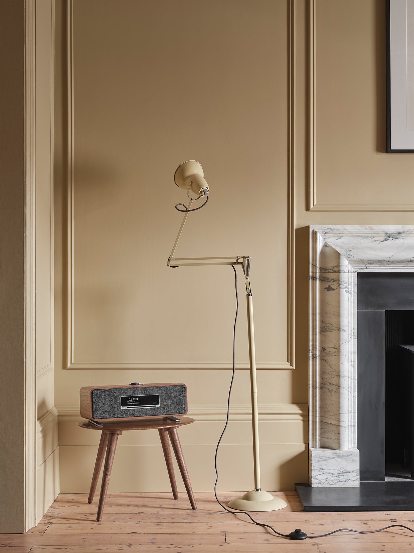 R3S Compact Music System Brown
