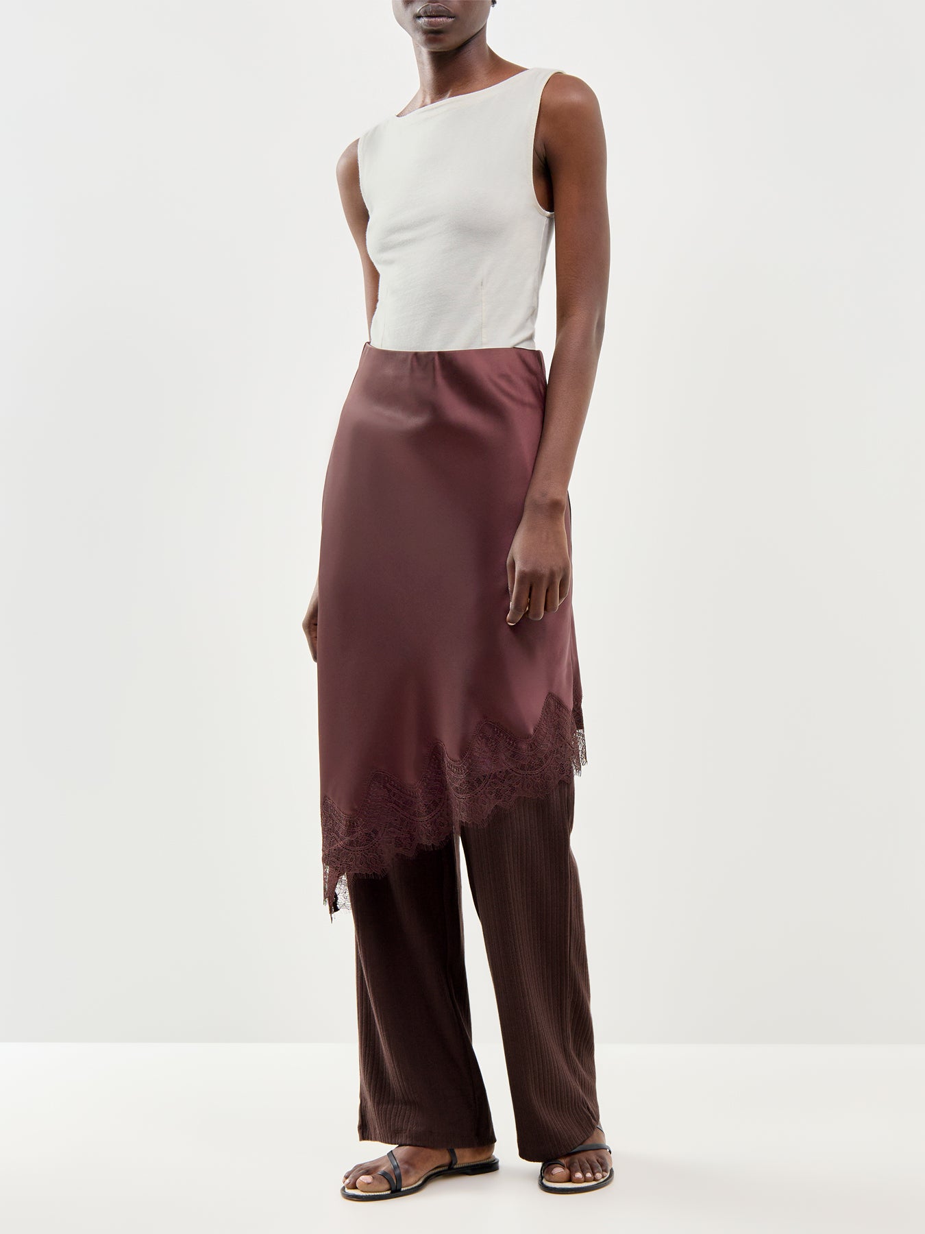 Faraya Satin Lace Skirt Brown