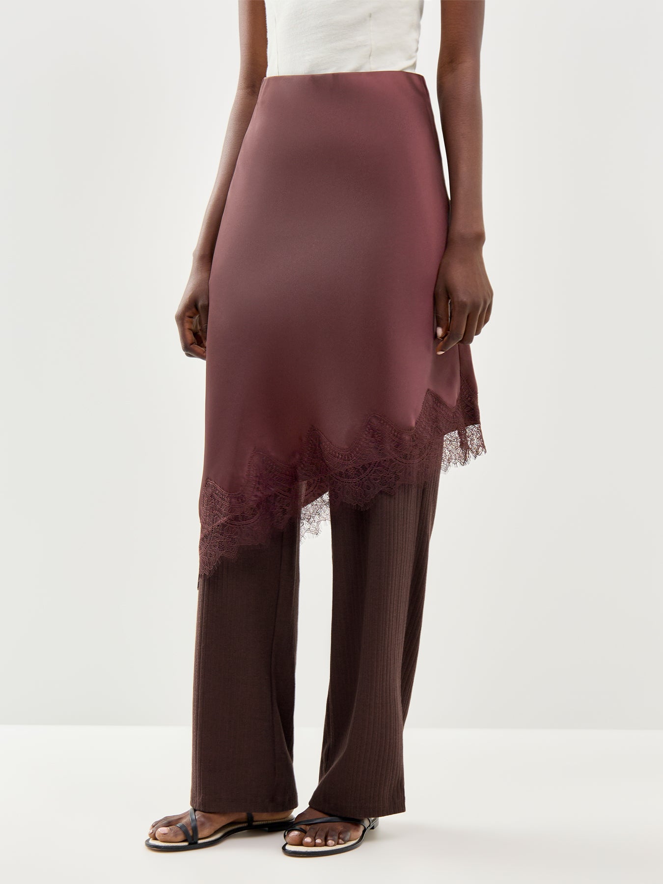 Faraya Satin Lace Skirt Brown