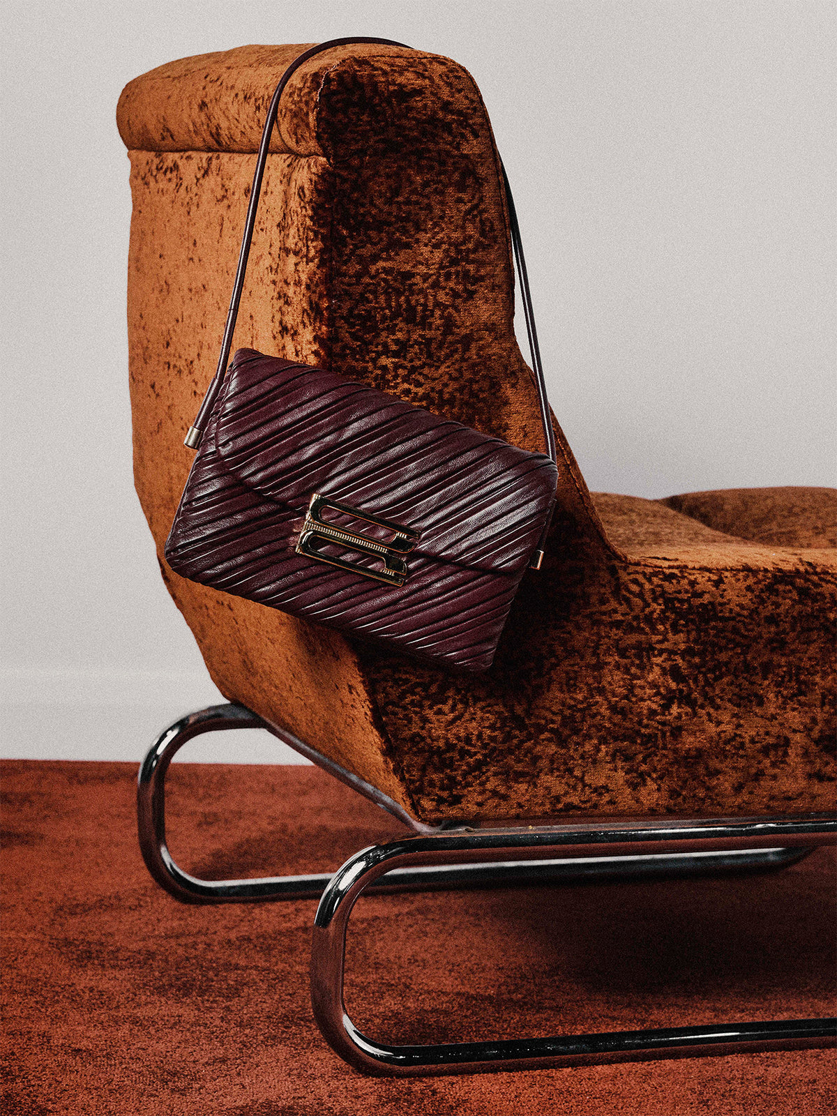 Soft Dorian Shoulder Bag Burgundy