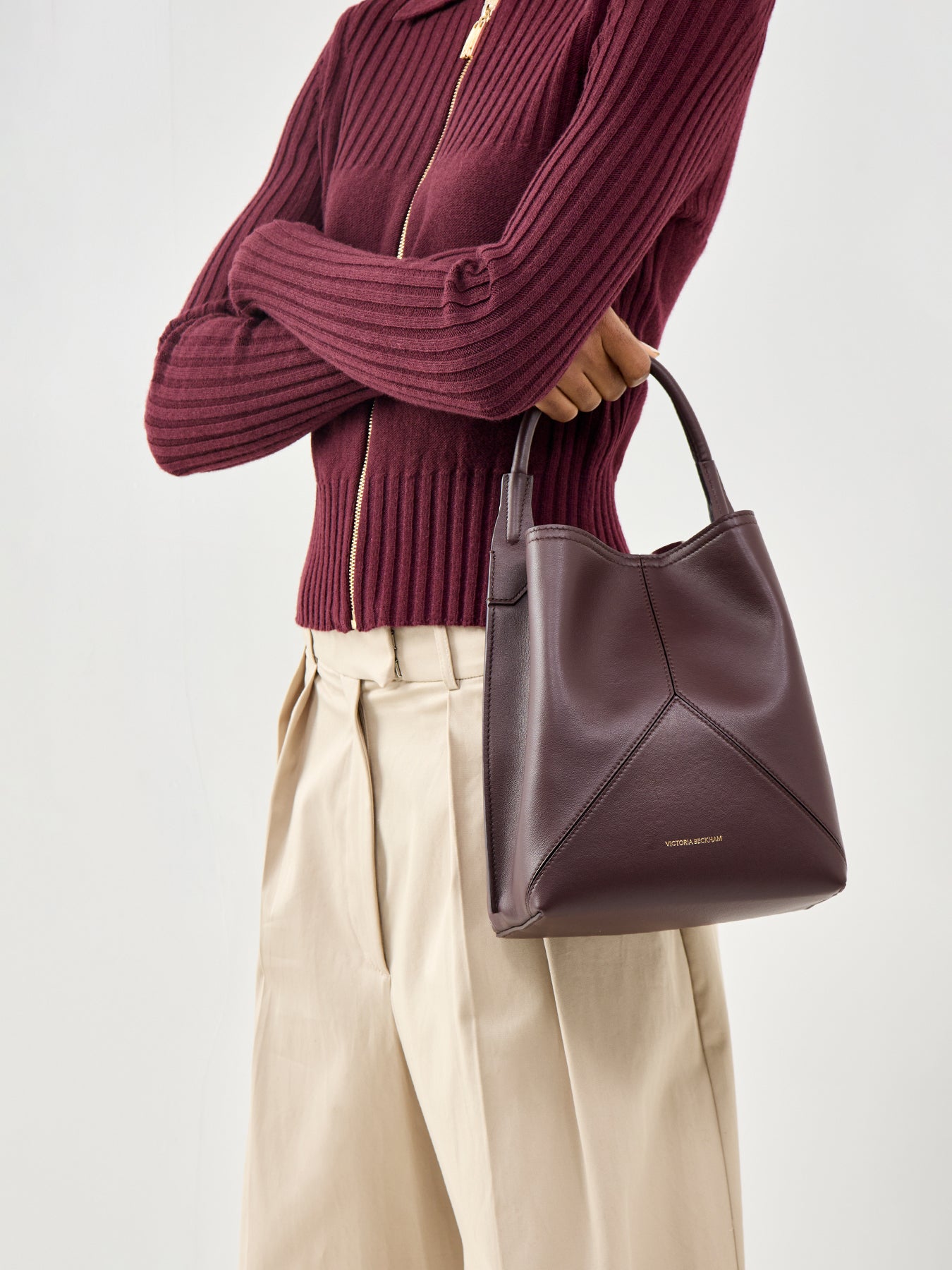 Victoria Plie Bucket Bag Burgundy
