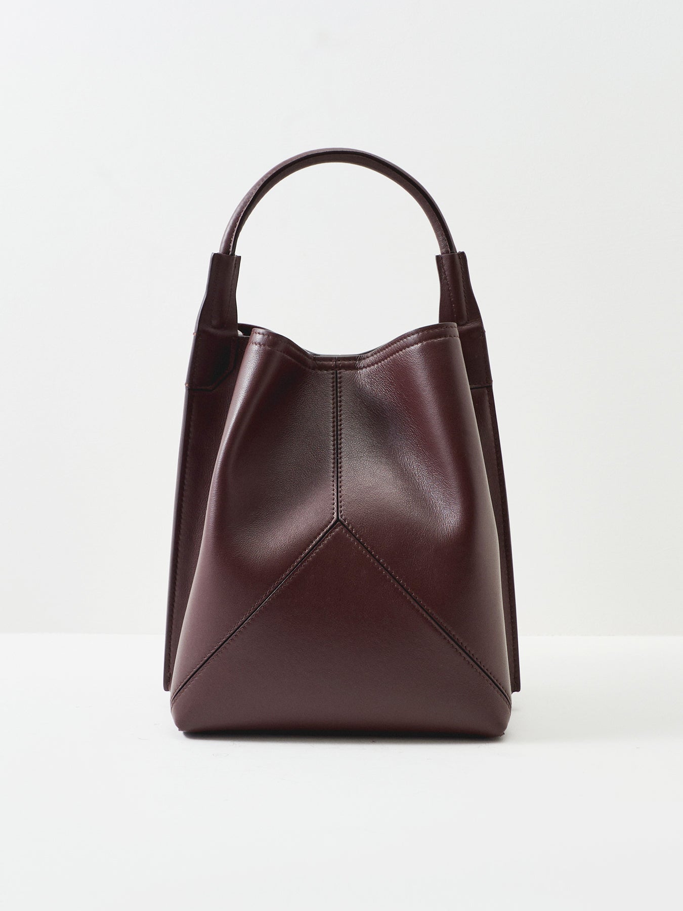 Victoria Plie Bucket Bag Burgundy