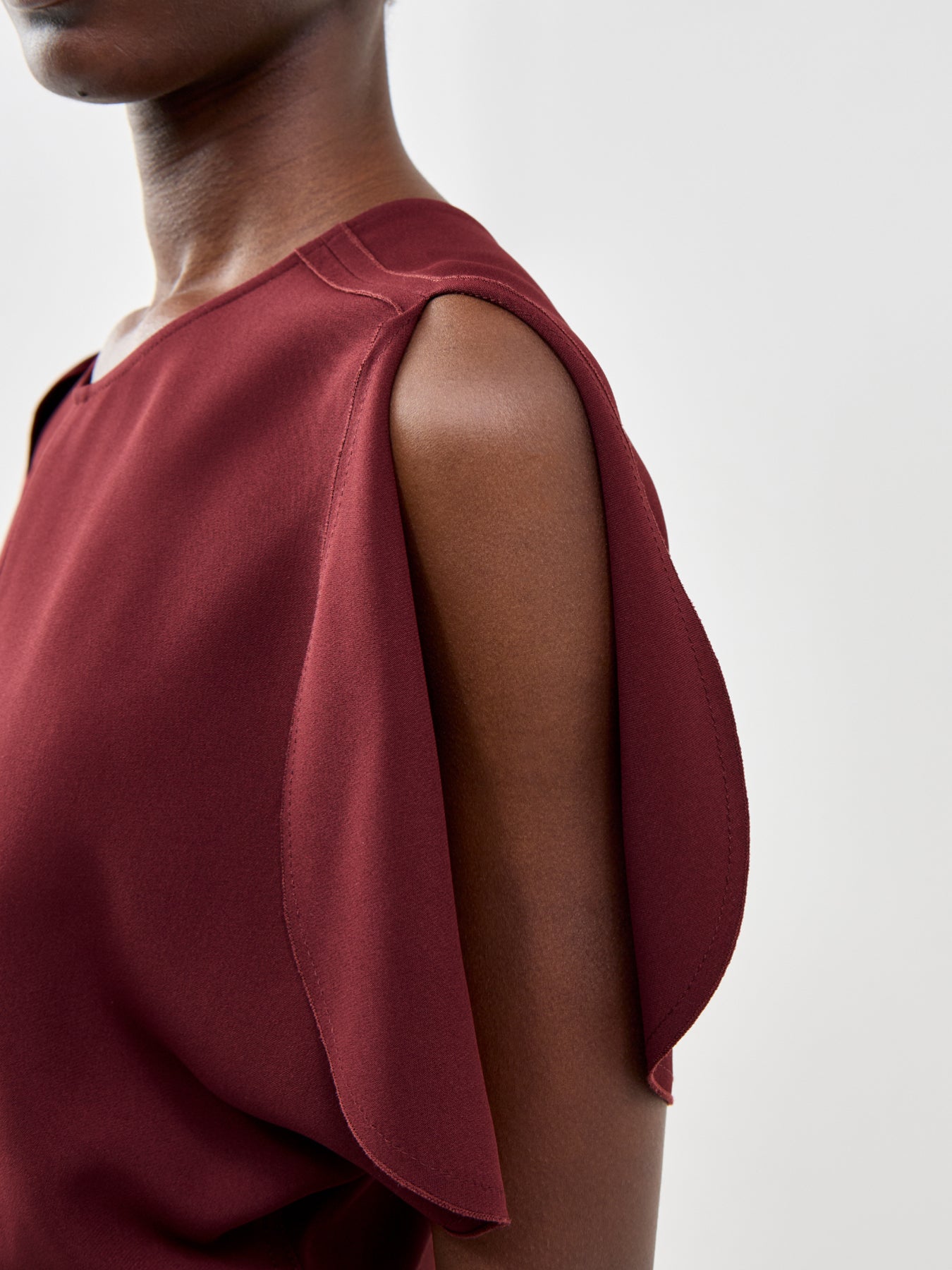 Bela Midi Dress Burgundy