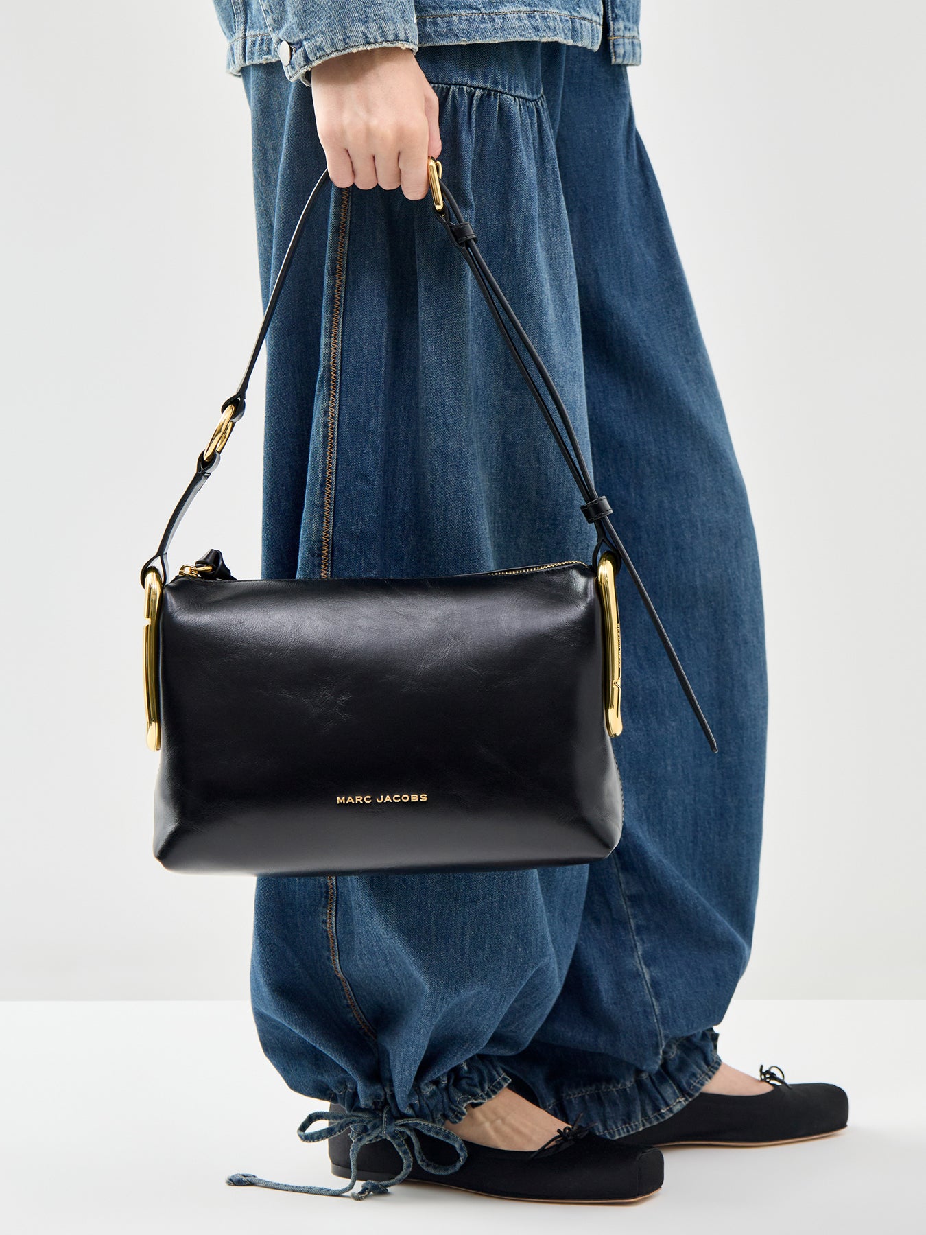 Juliette Messenger Crossbody Bag Black