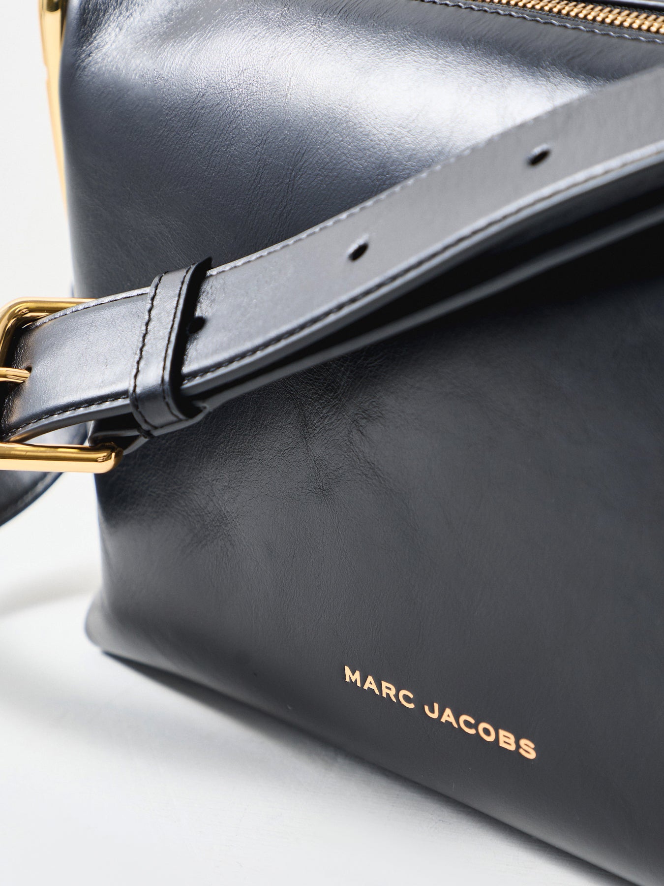 Juliette Messenger Crossbody Bag Black