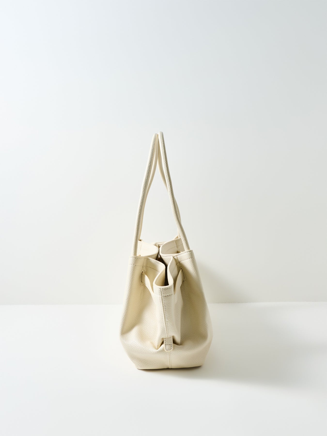 Hana Wide Tote Bag White