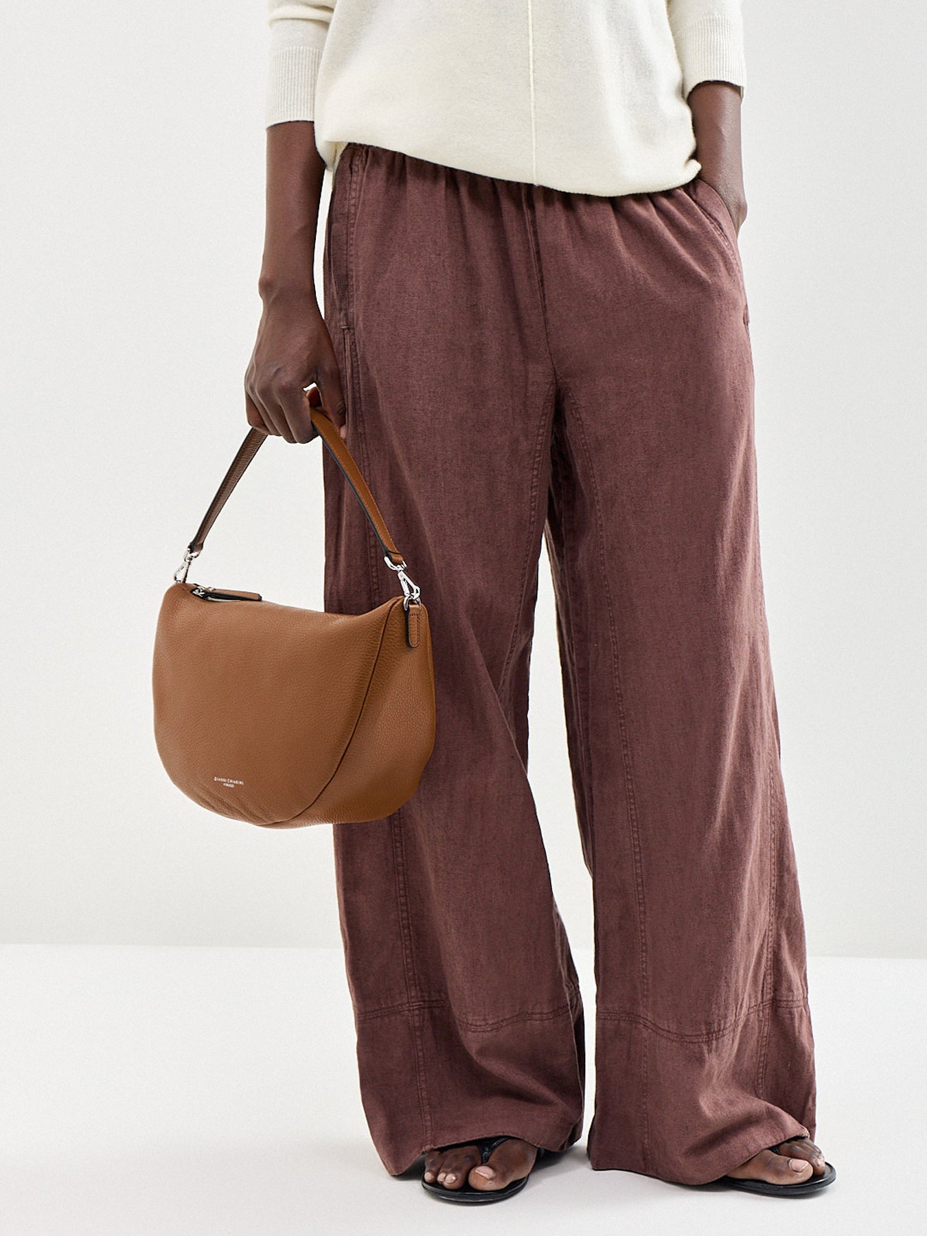 Cleo Medium Shoulder Bag Tan