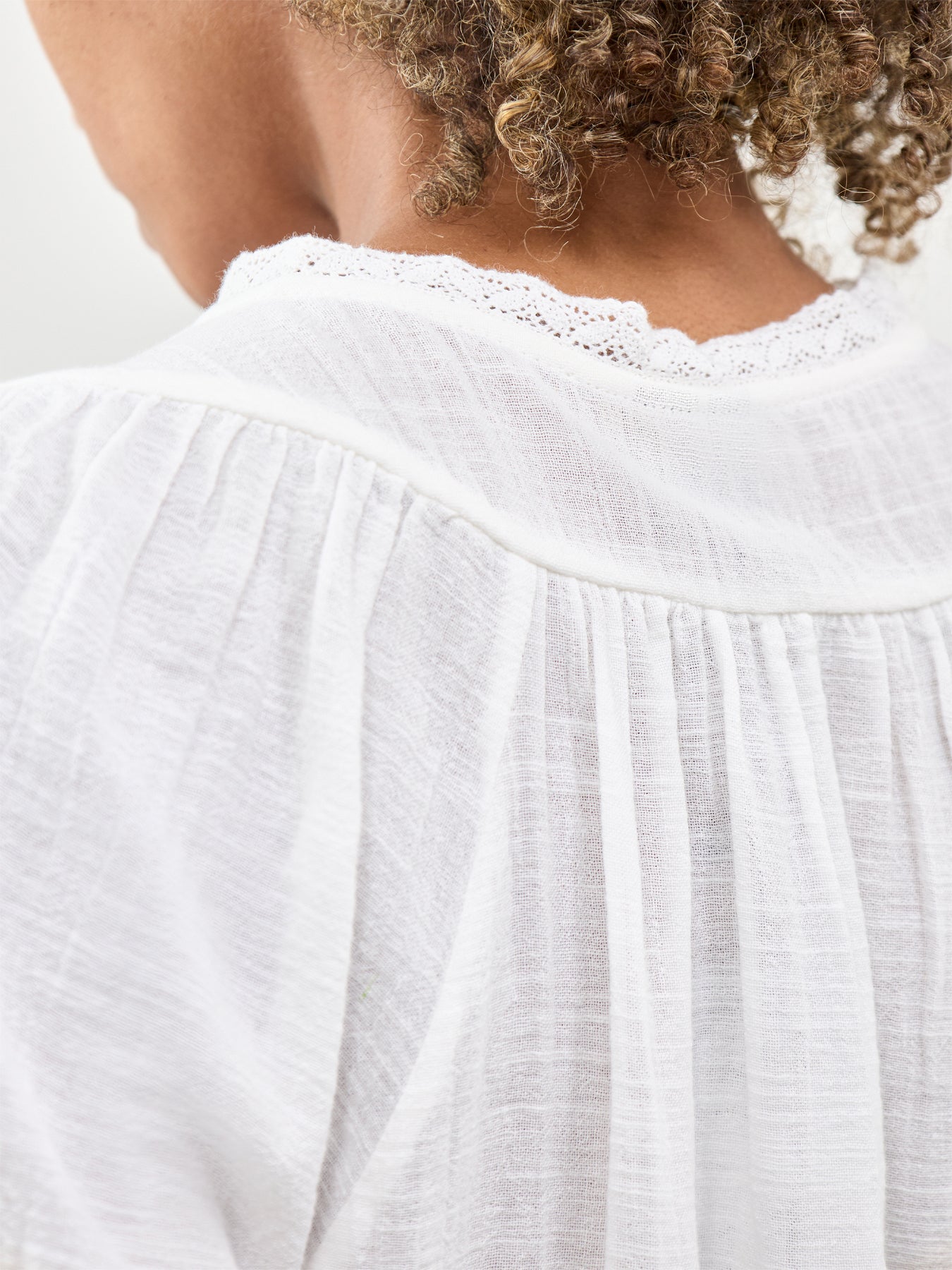 Karla V-Neck Top White