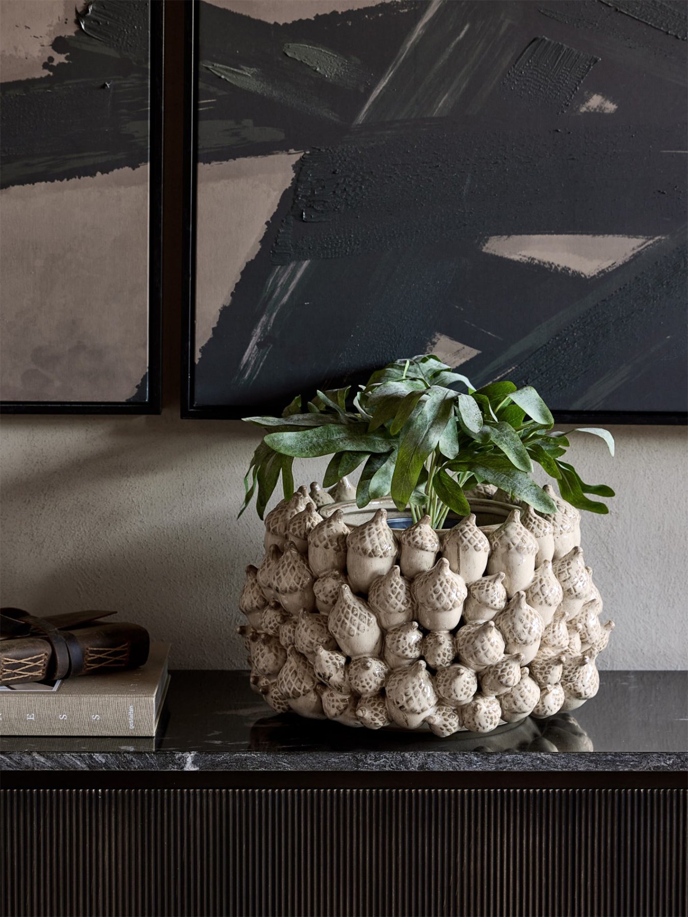 Acorn Cluster Planter Cream