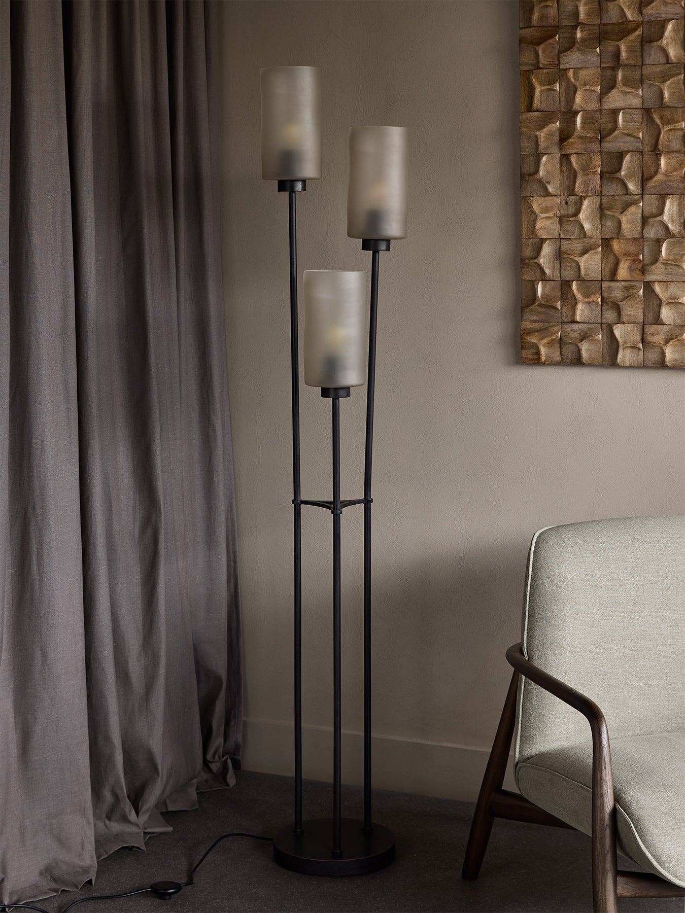 Trivia 3 Light Floor Glass Lamp Black