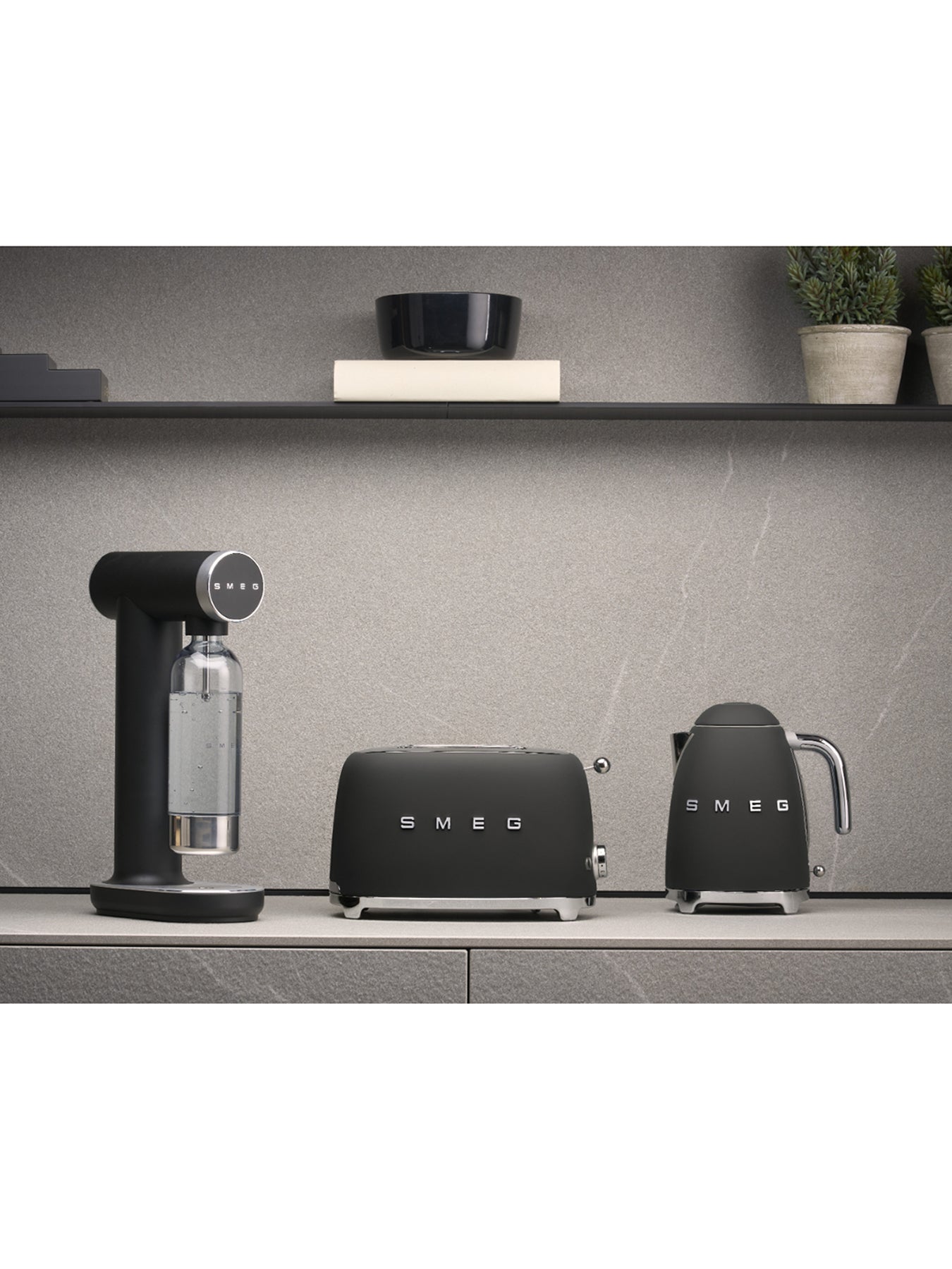 Soda Maker in Matte Black