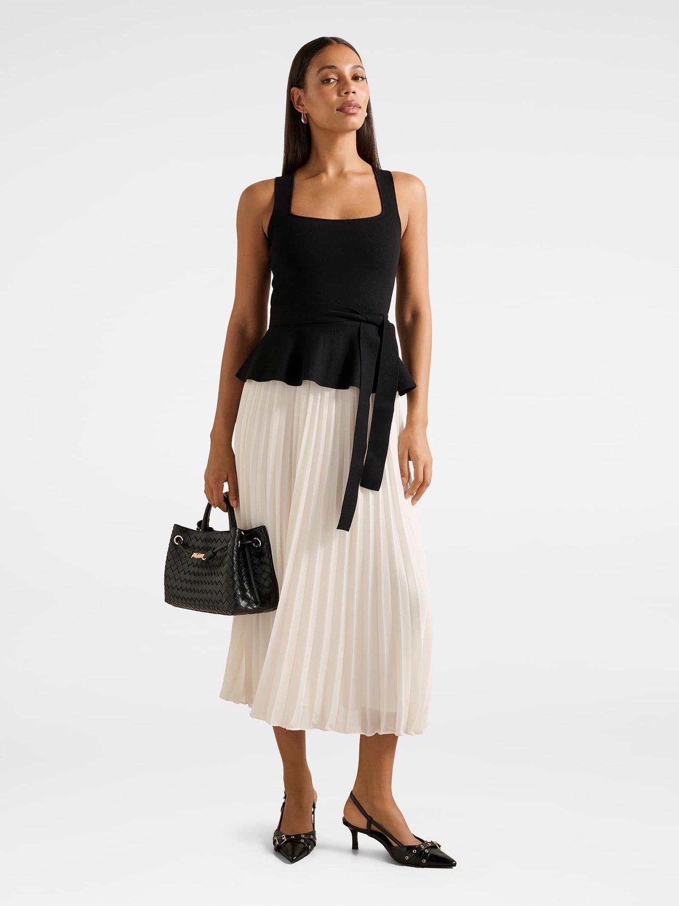 Peony Pleated Mixed Dress Black