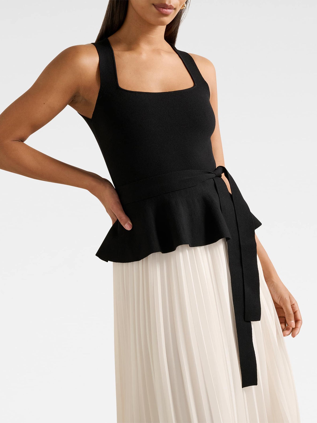Peony Pleated Mixed Dress Black