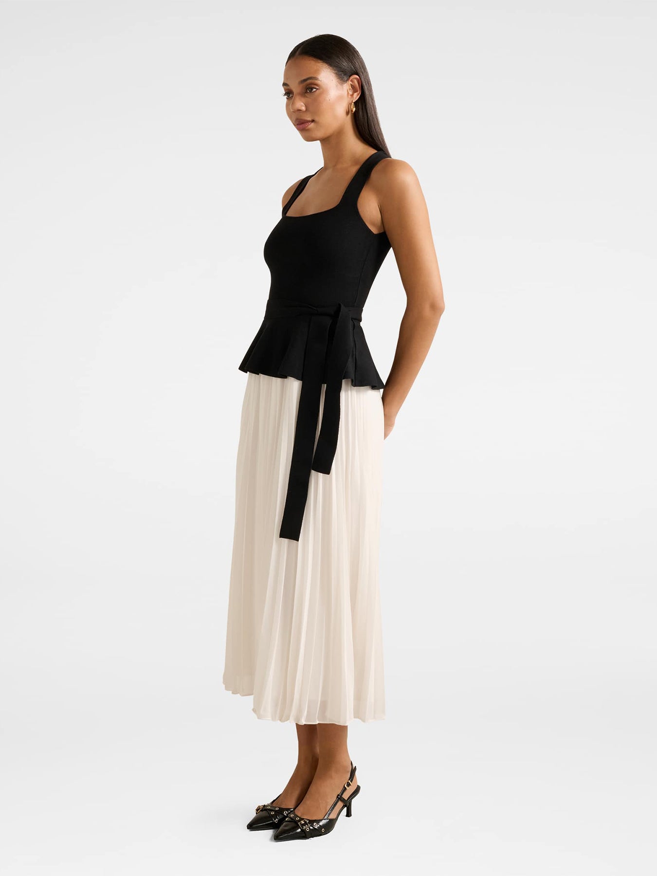 Peony Pleated Mixed Dress Black
