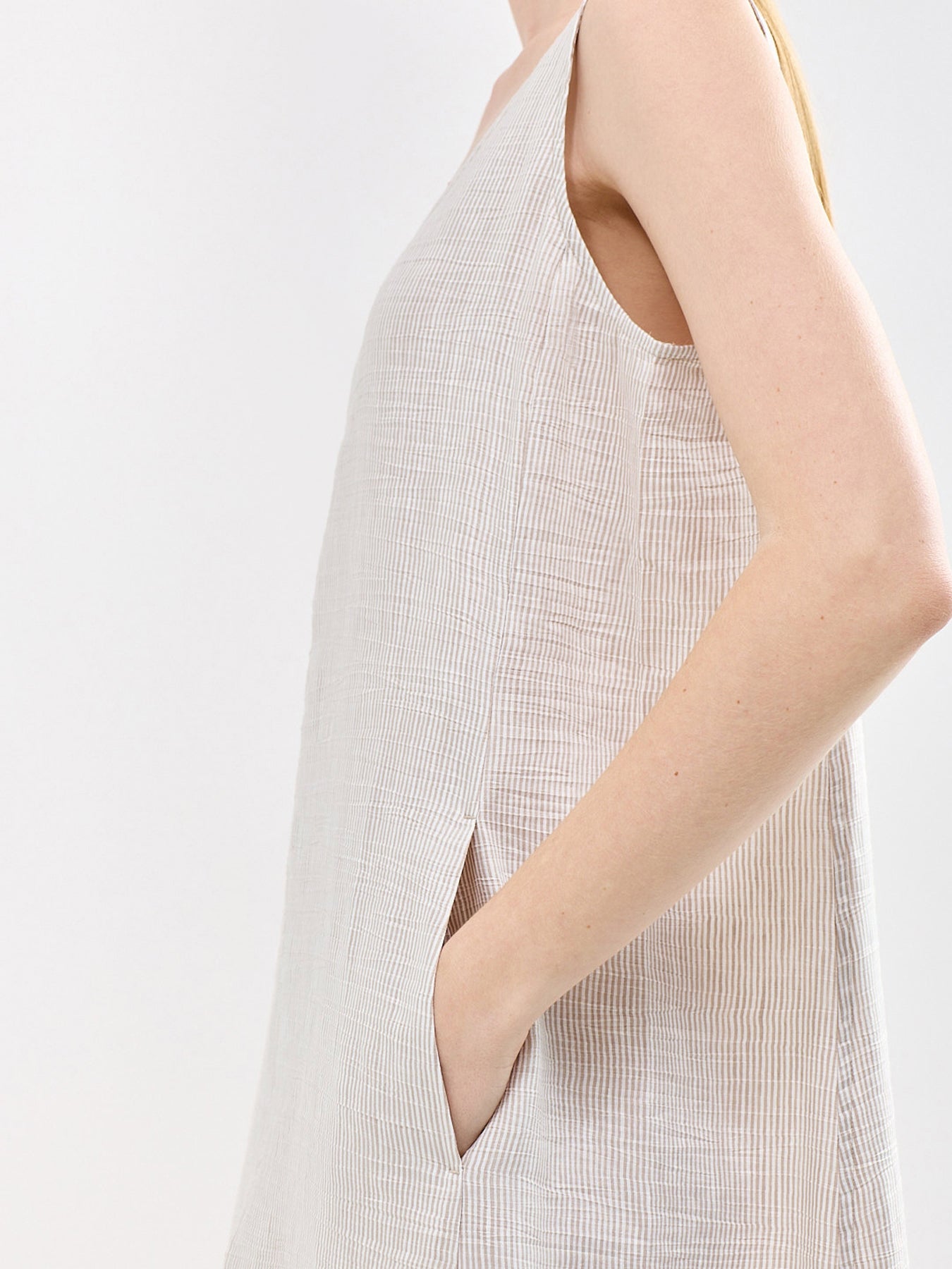 Scoop Neck Midi Dress Beige