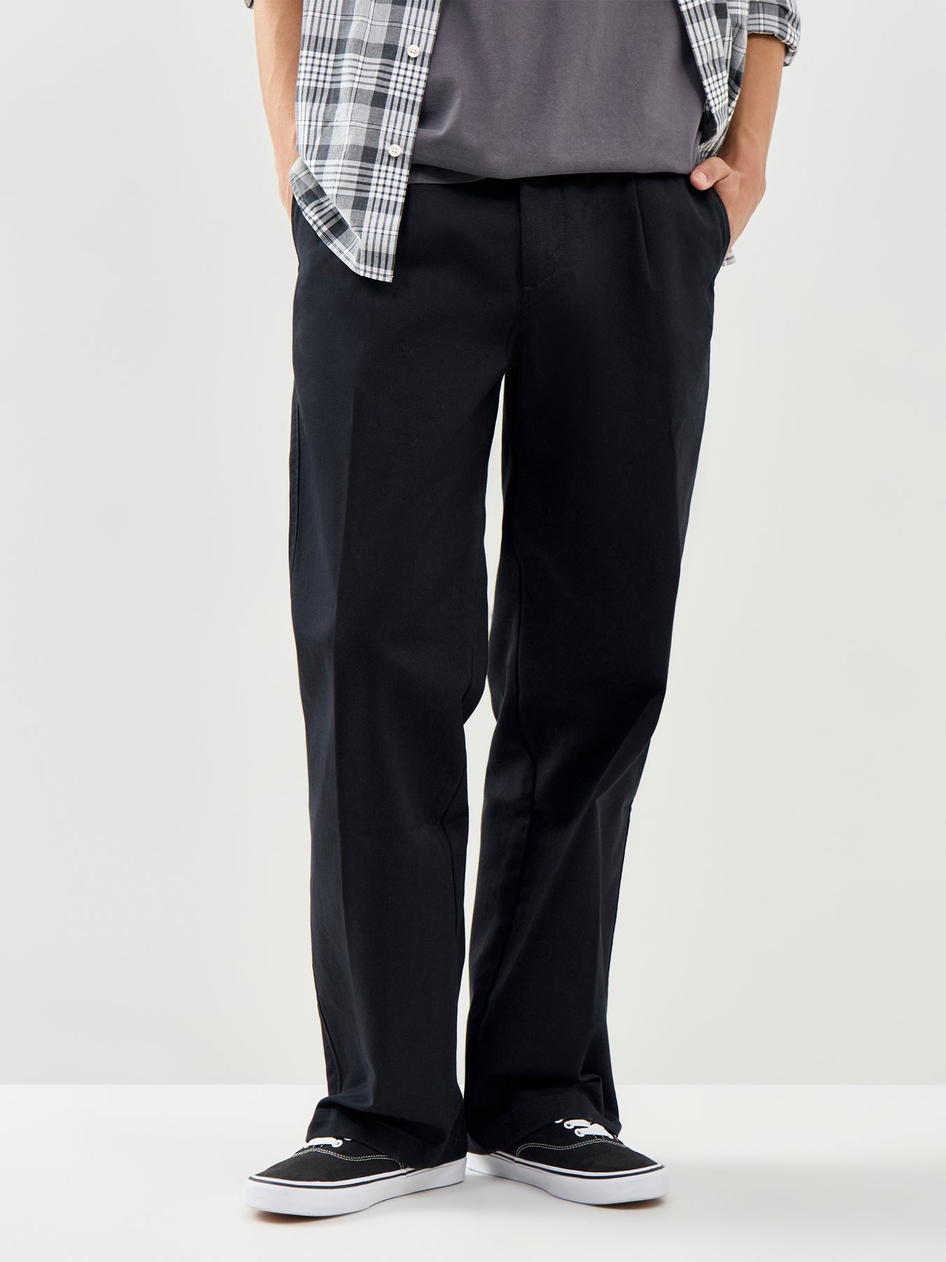 Loose Pleated Work Chinos Black