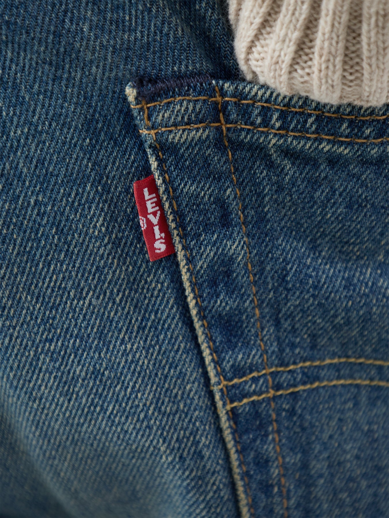 501 Loose Jeans