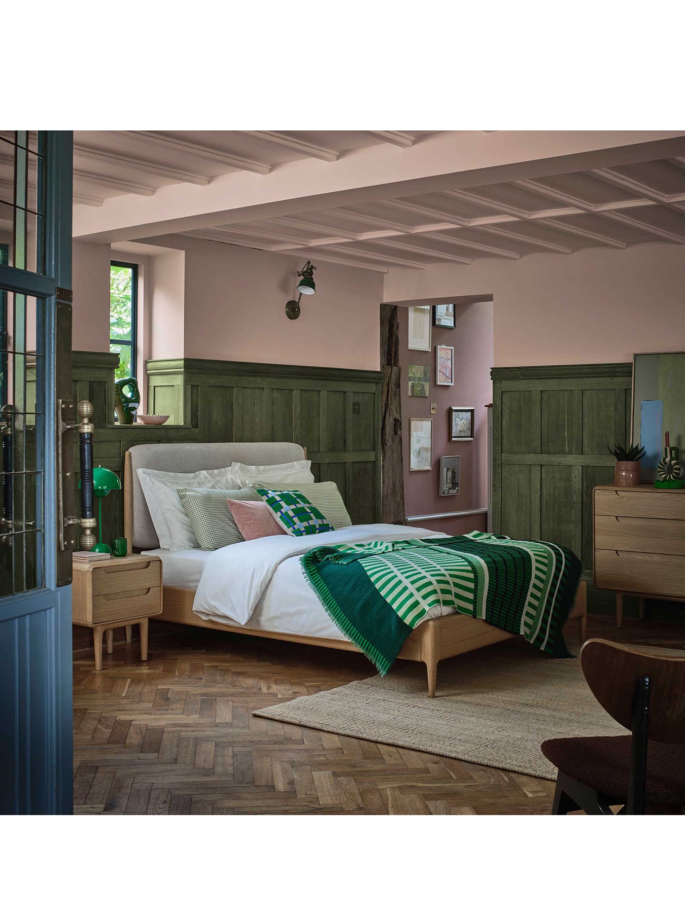 Winchester Upholstered Super King Bed Frame