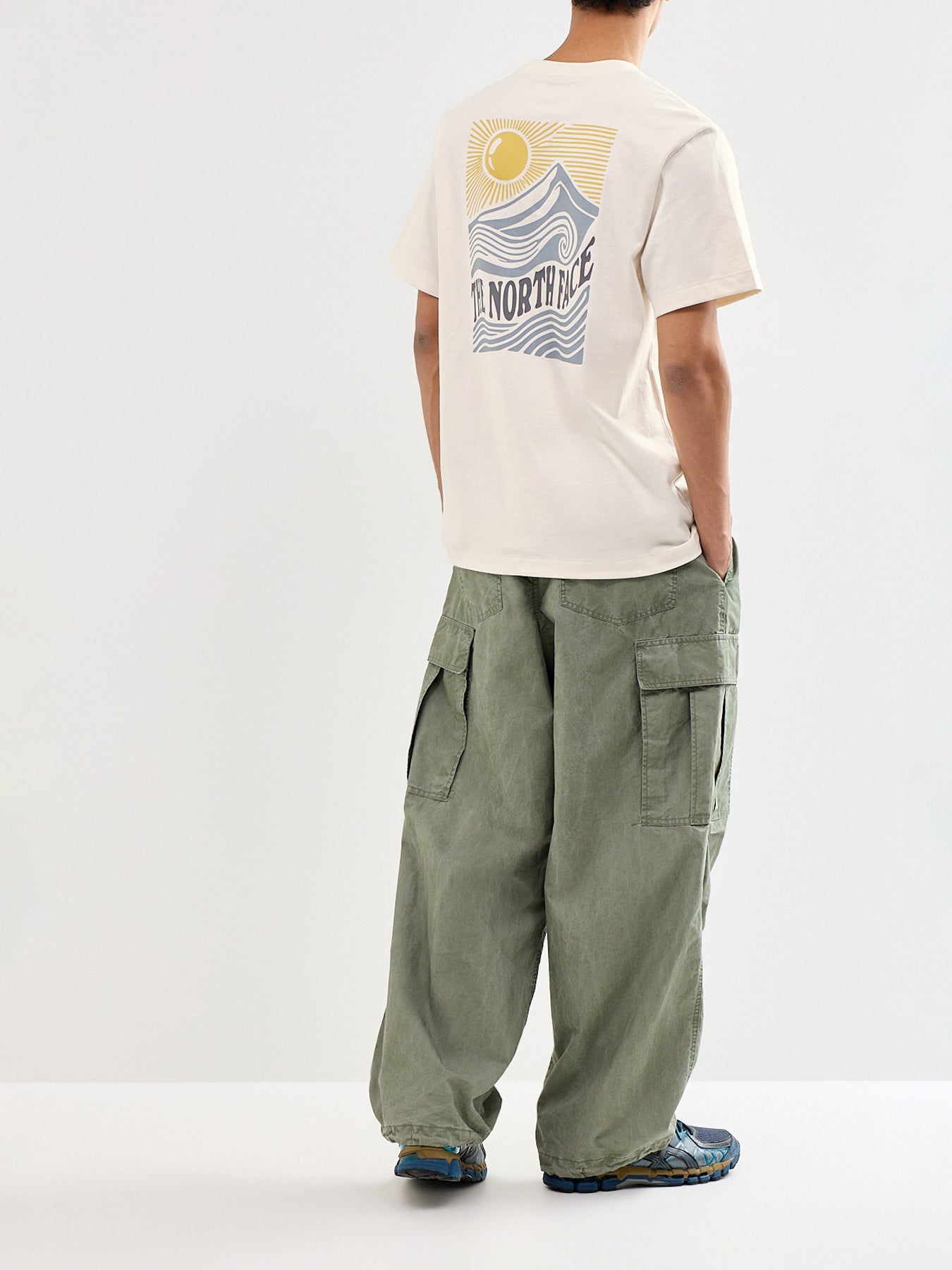 Mountain Escape Relaxed T-Shirt Cream