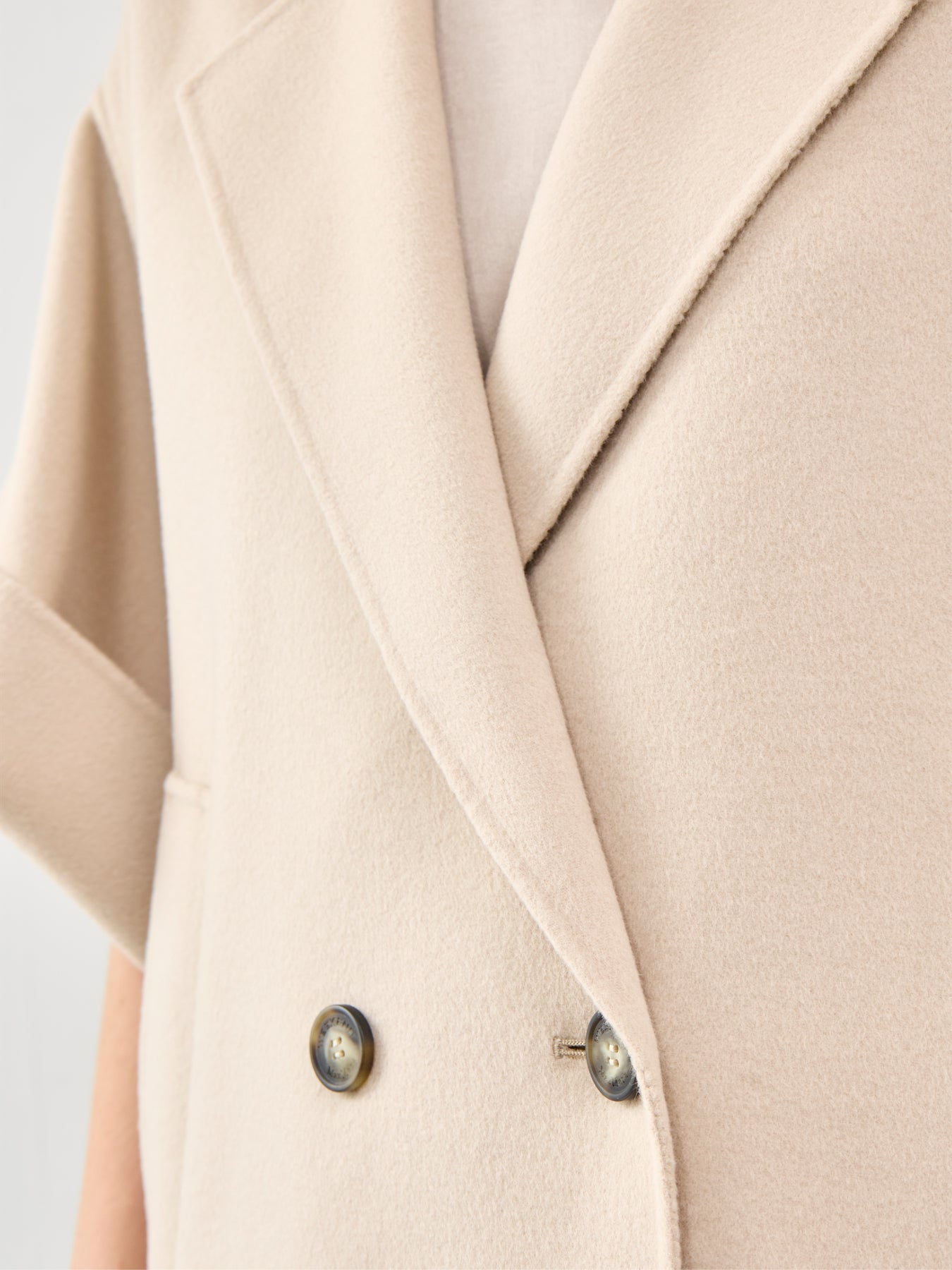 Neo Short Coat Beige