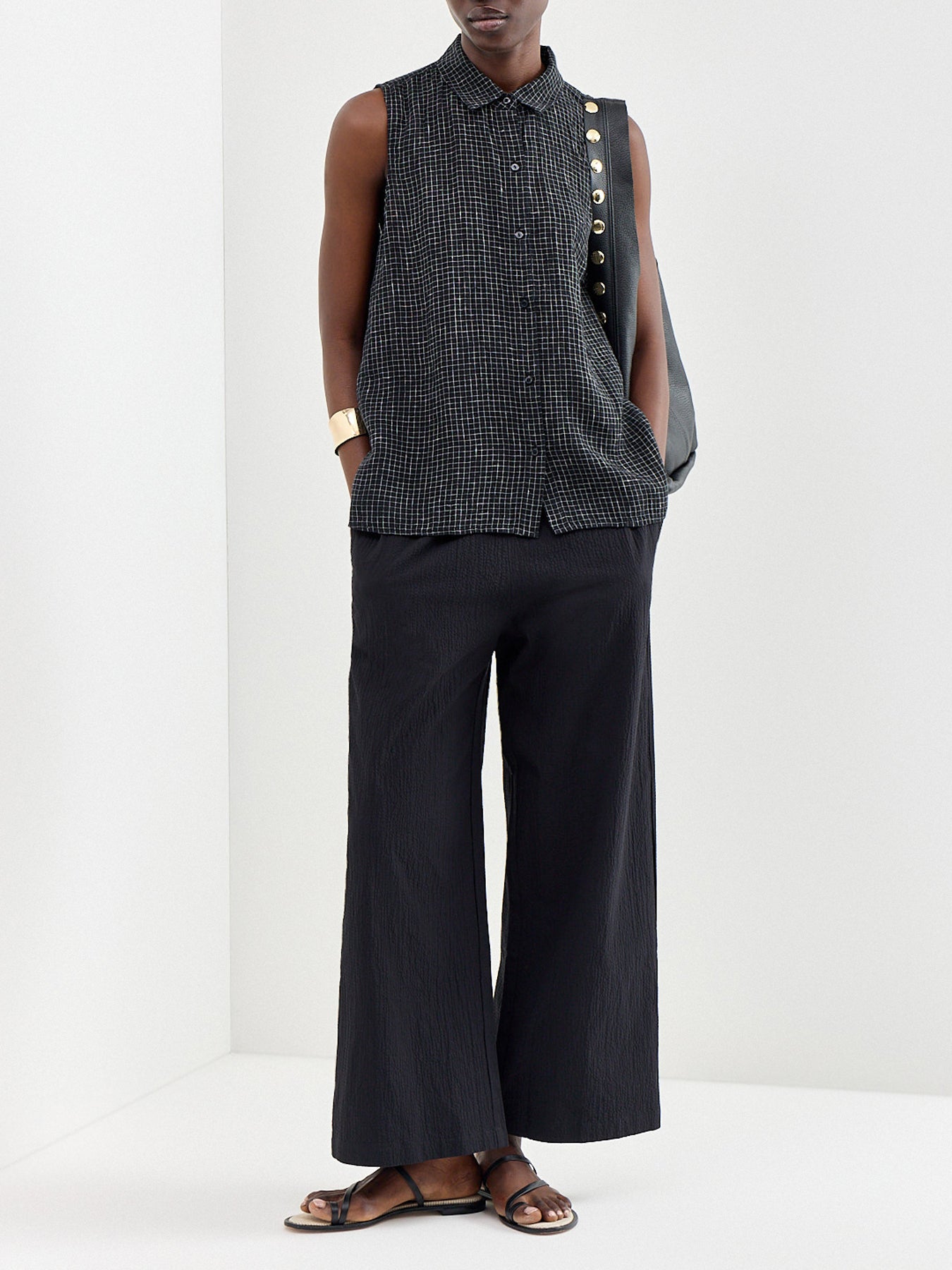 Classic Collar Sleeveless Shirt Black